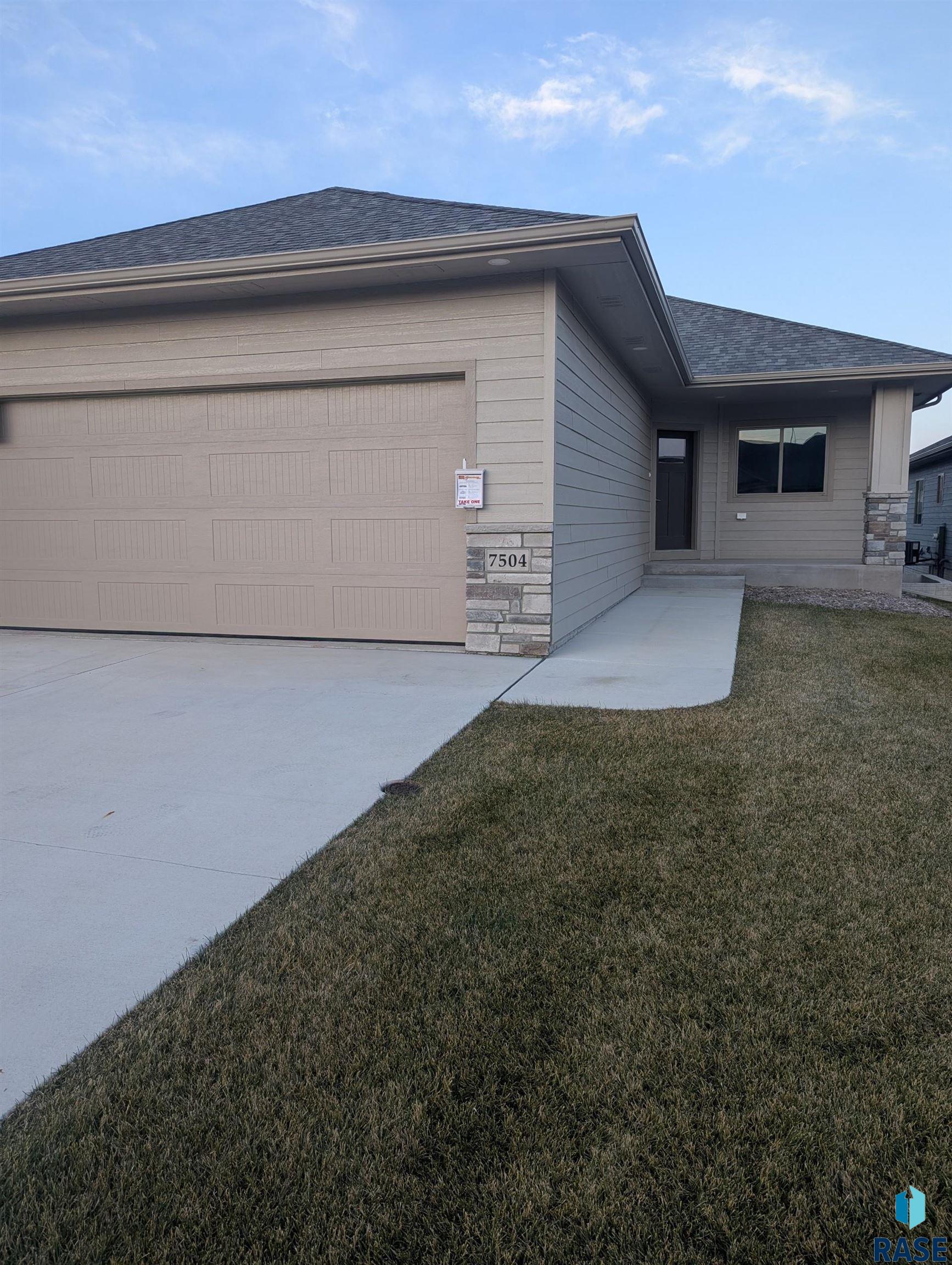 7504 W Flowerfields Place — photo