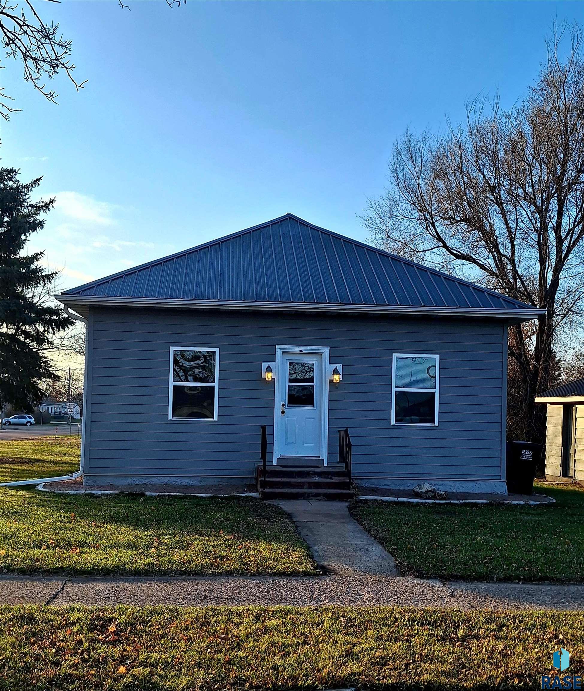 501 N Main Street — photo