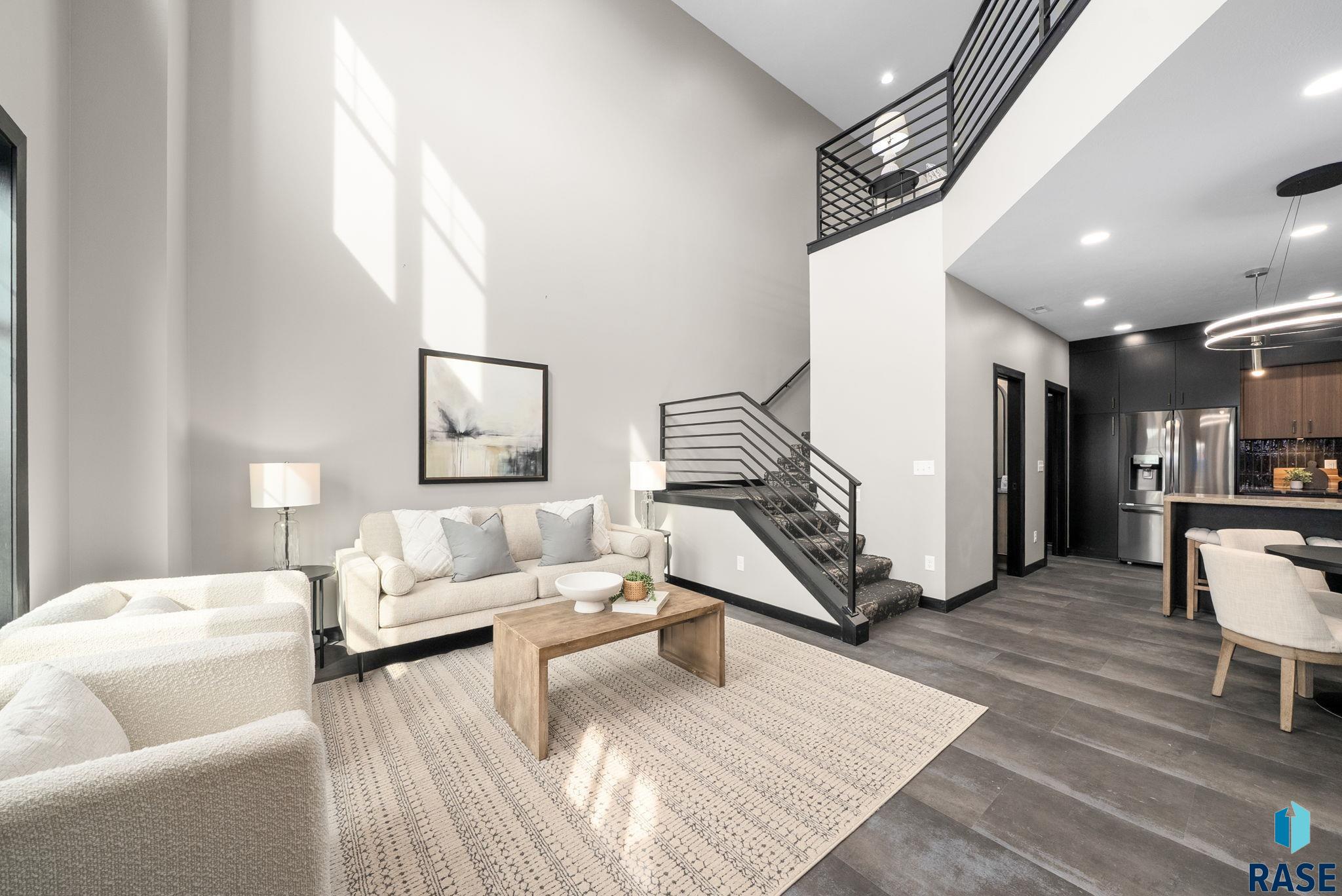 8617 W Shoreline Place — photo