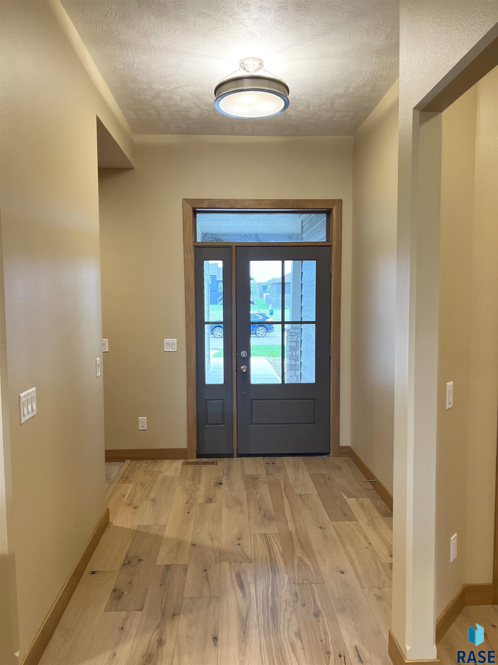7101 E Copper Stone Circle, Sioux Falls, SD 57110 — photo 2