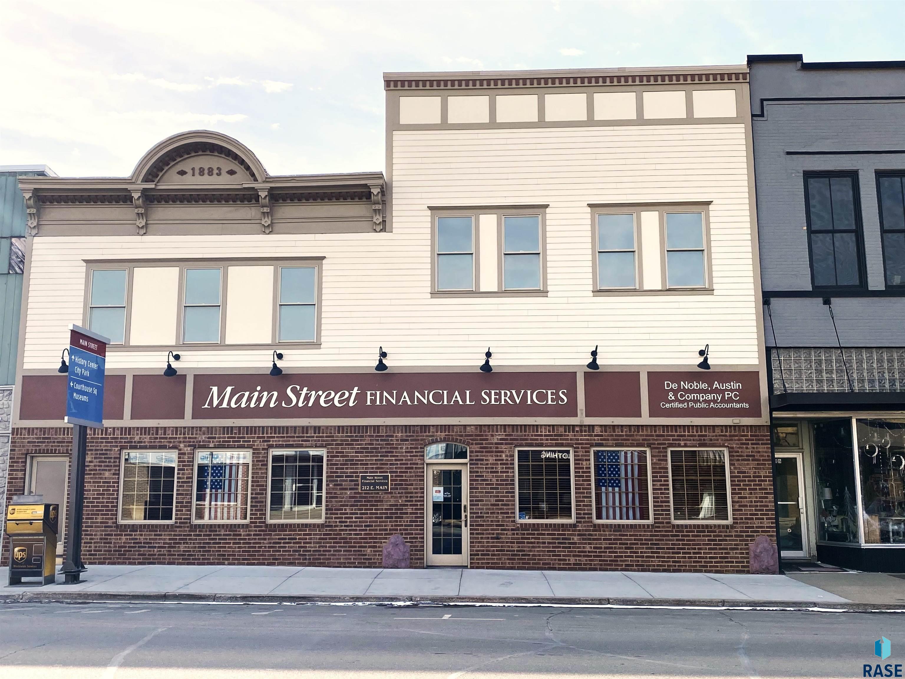 212 Main Street — photo