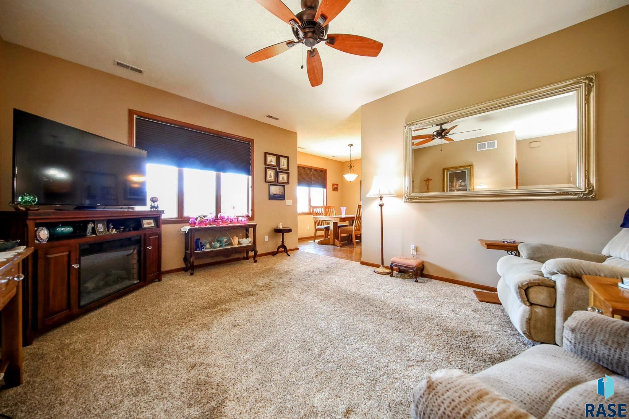 4501 E Kearney Place, Sioux Falls, SD 57110 — photo 3
