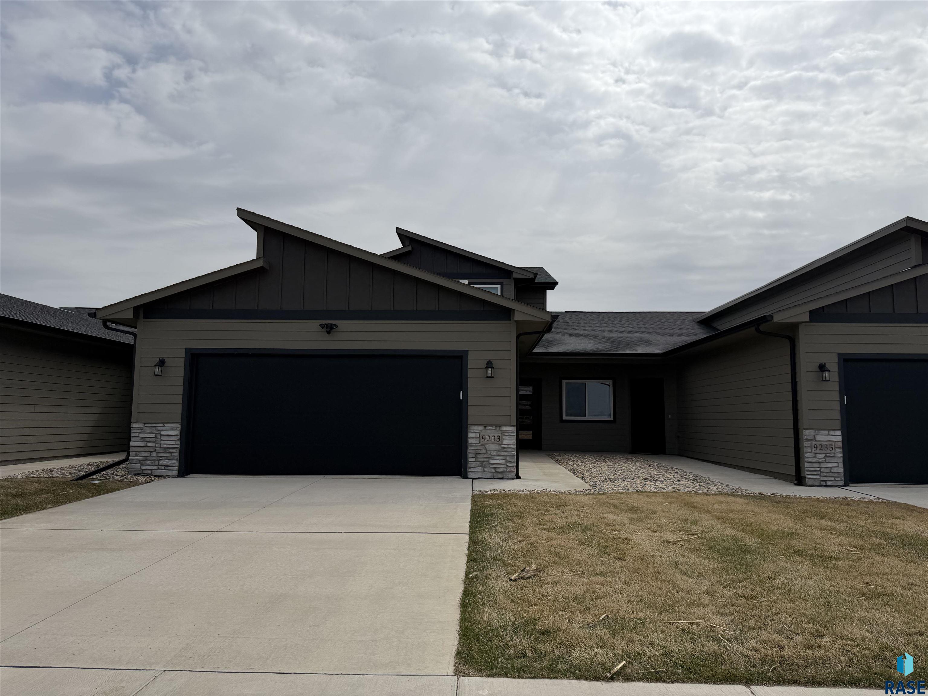 9233 W Laverne Wipf Street — photo