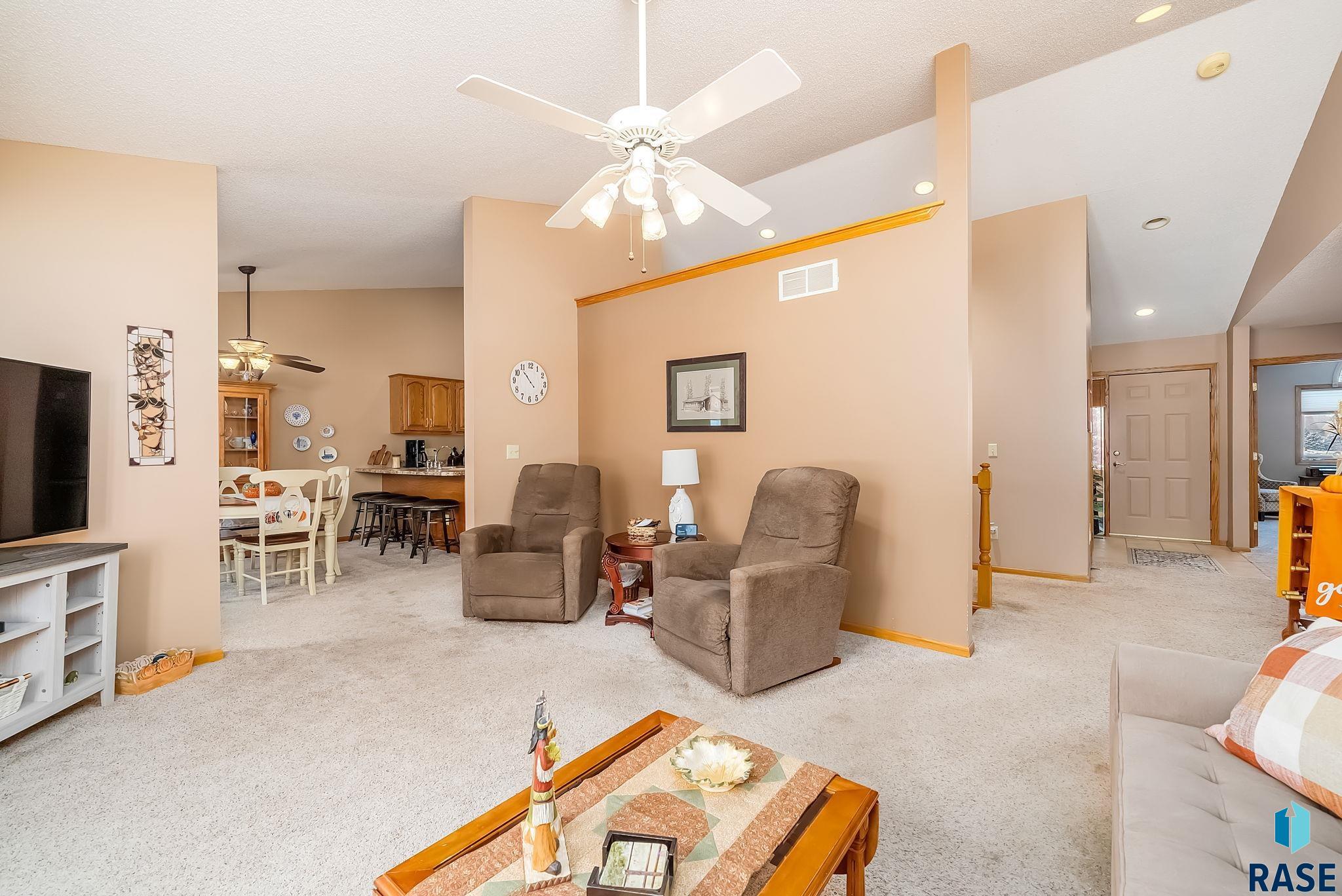 3500 E Kris Drive, Sioux Falls, SD 57103 — photo 3