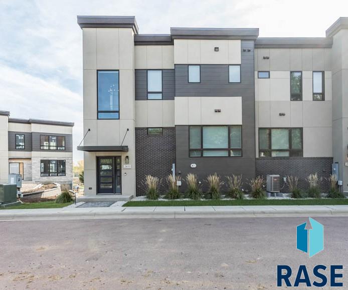 2800 S Oriya Place — photo