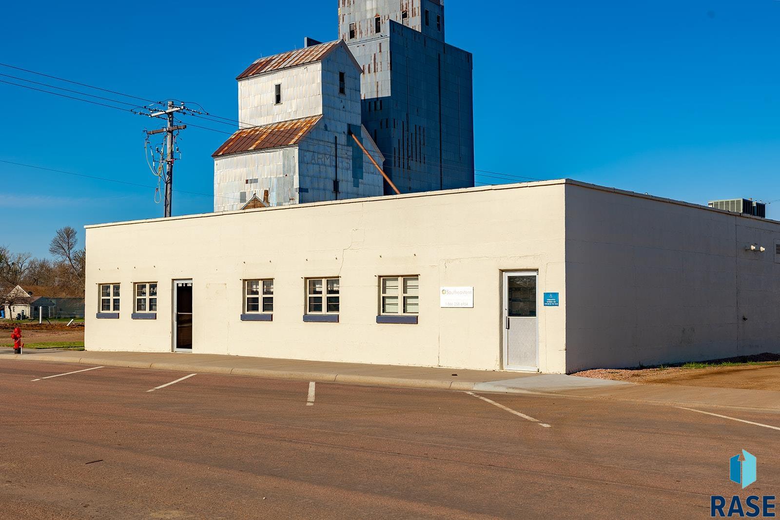 121 N Main Street — photo