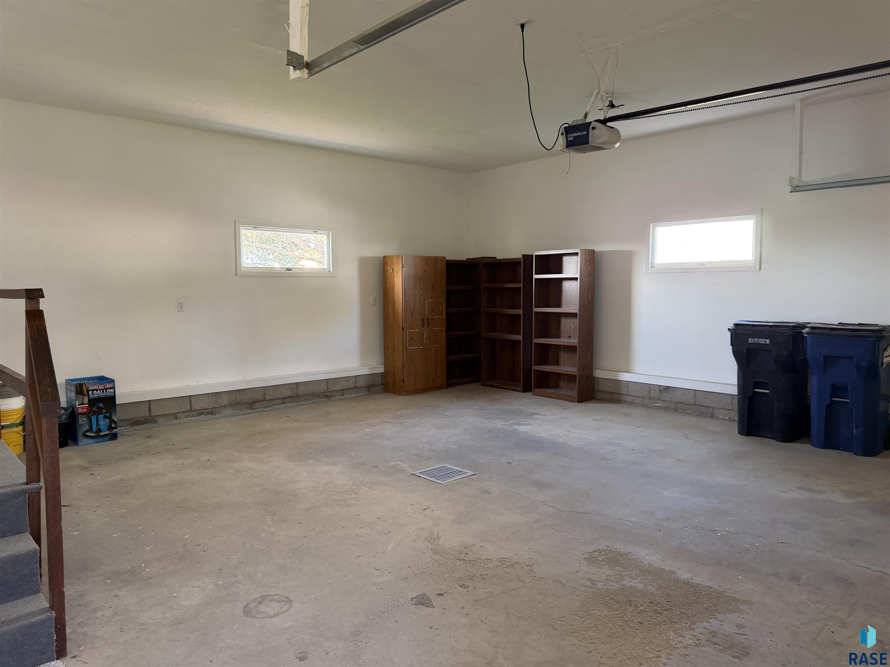 500 E 9th Street, Bridgewater, SD 57319 — photo 2