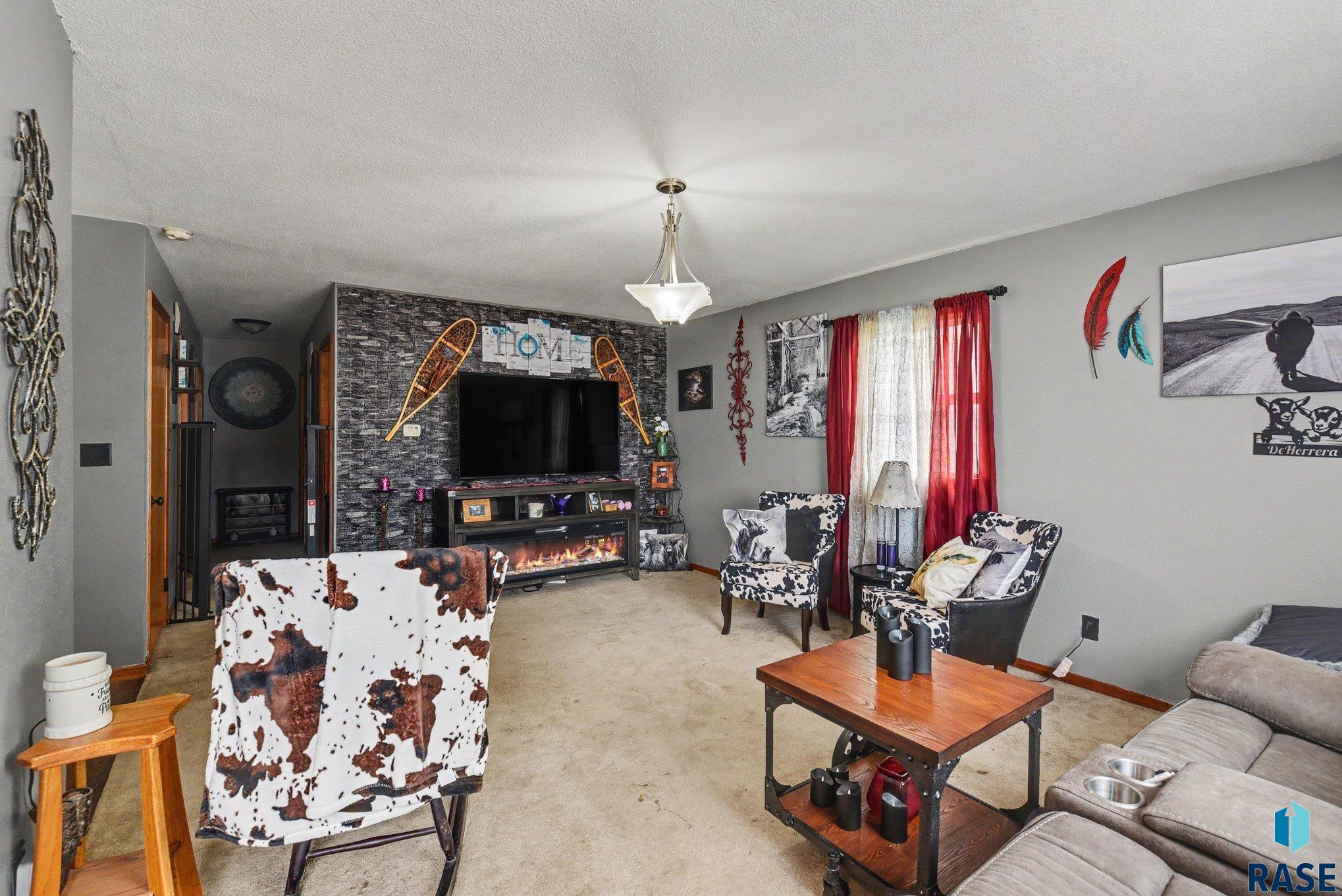 611 E 3rd Street, Bridgewater, SD 57319 — photo 3