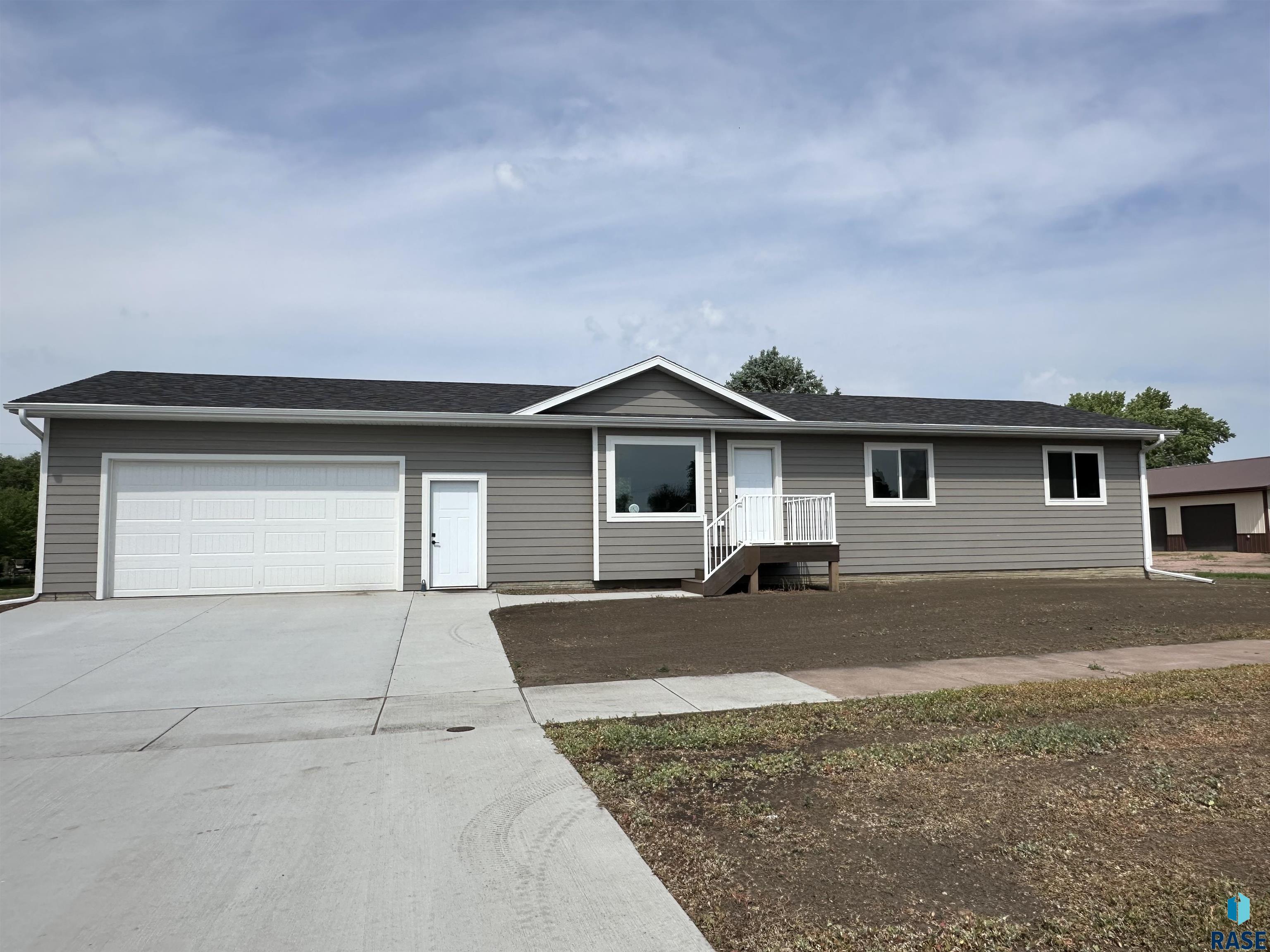 111 N Minnie Street — photo