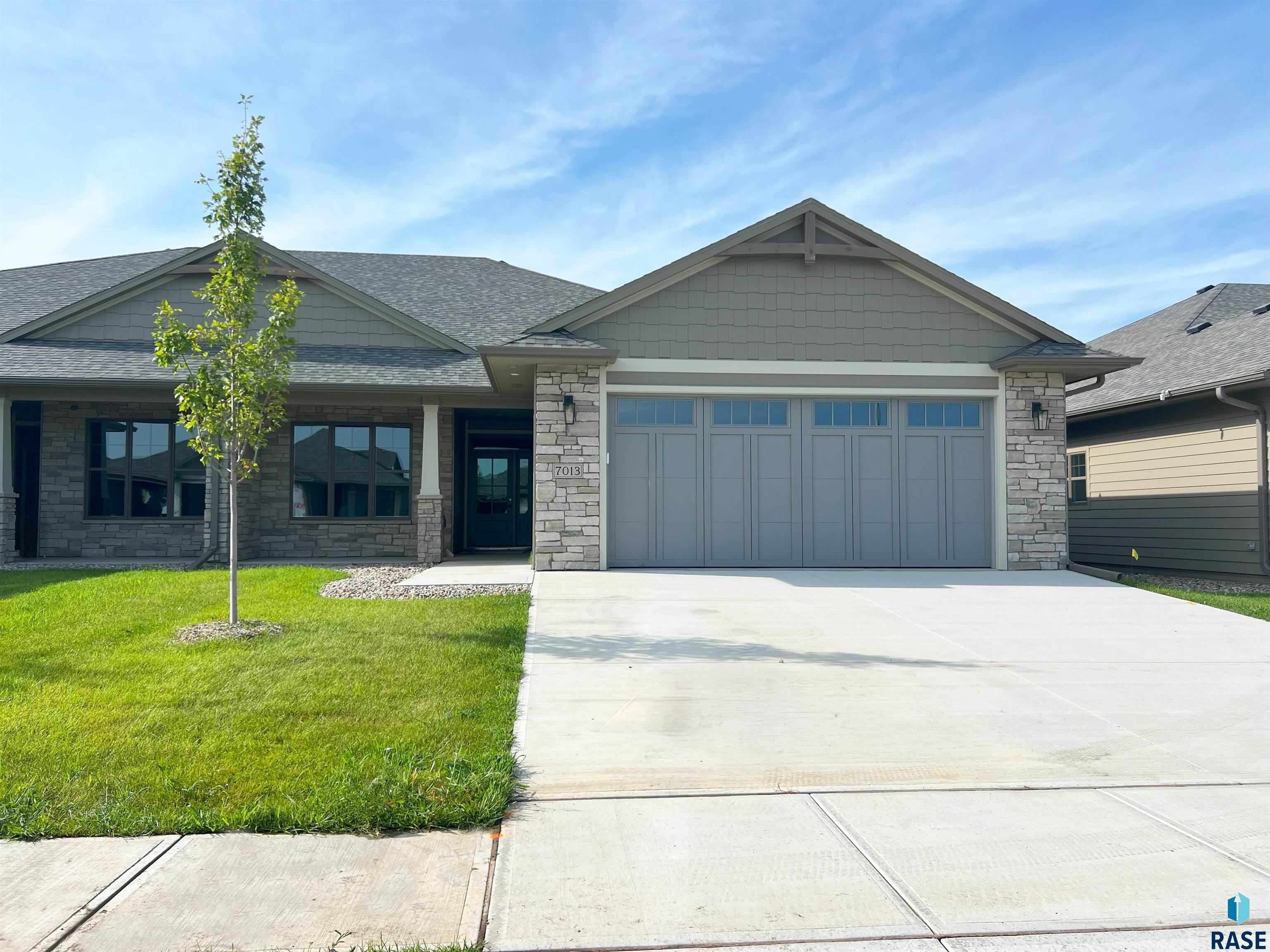 7013 E Copper Stone Circle — photo