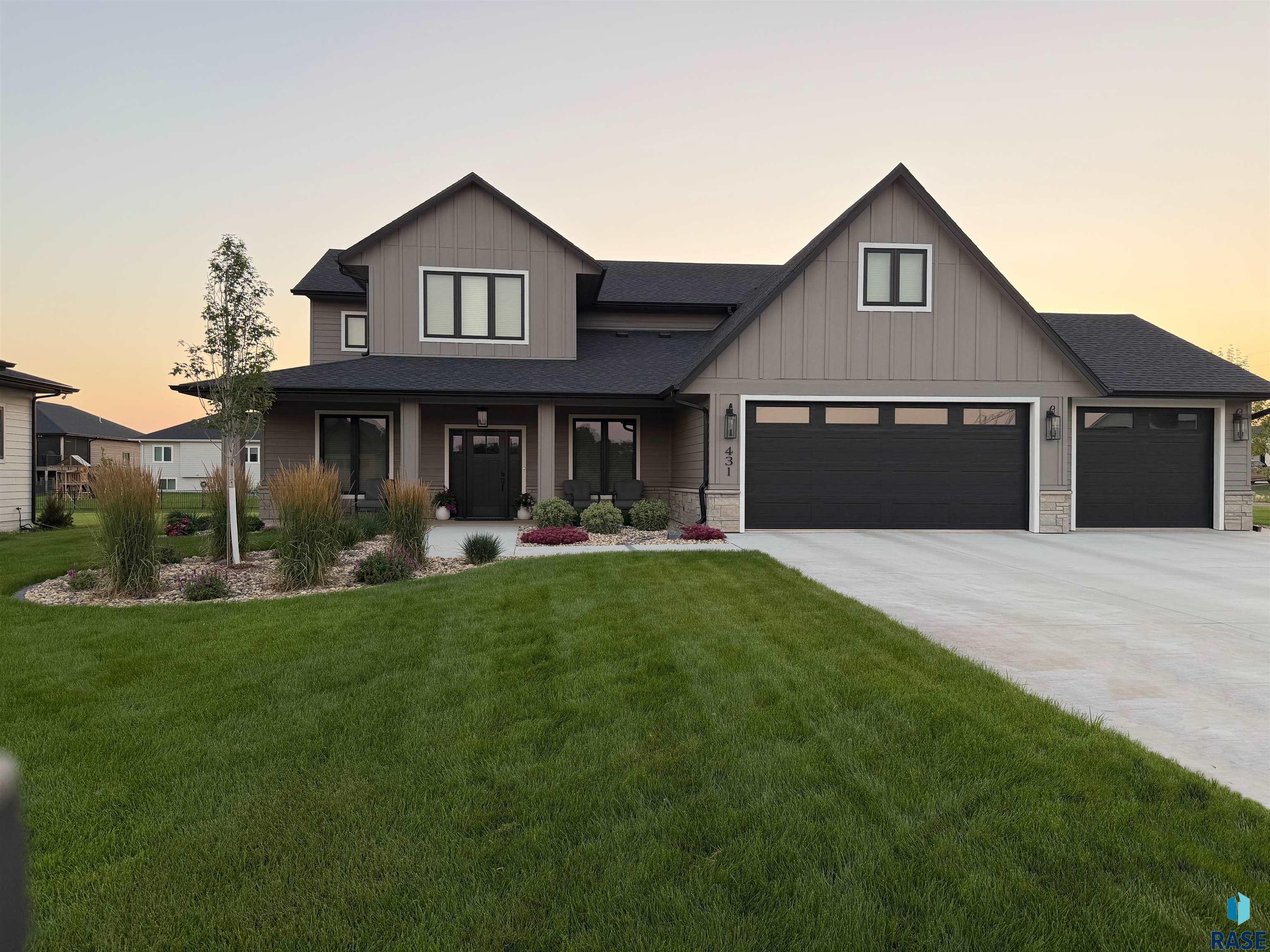 431 Brody Court — photo