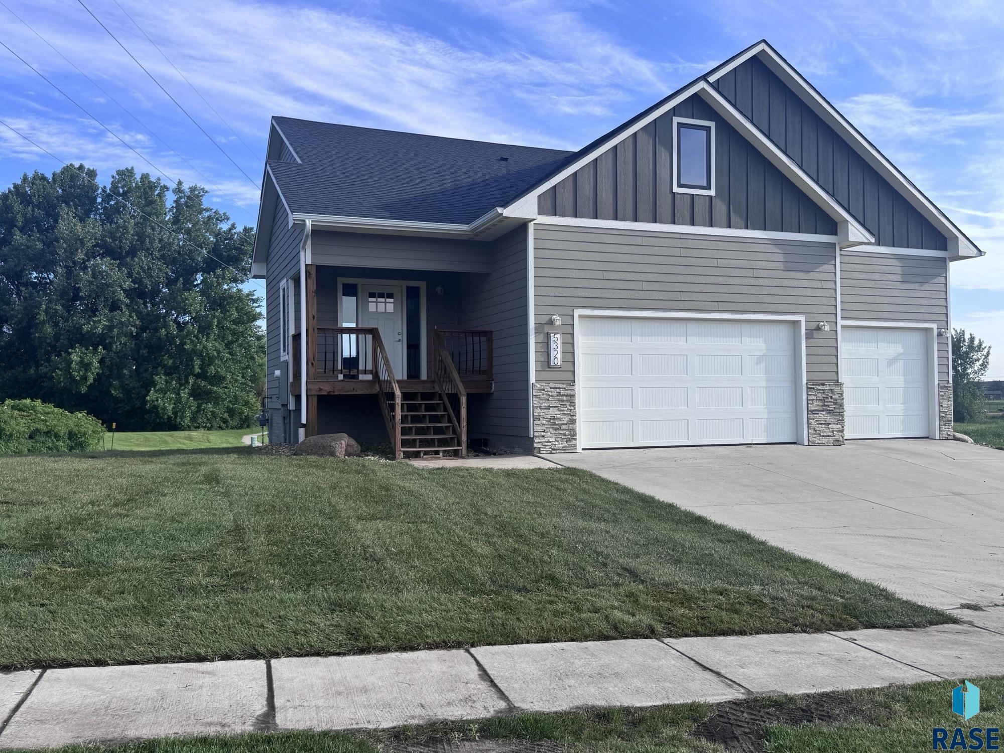 5320 E 28th Street, Sioux Falls, SD 57110 — photo 2