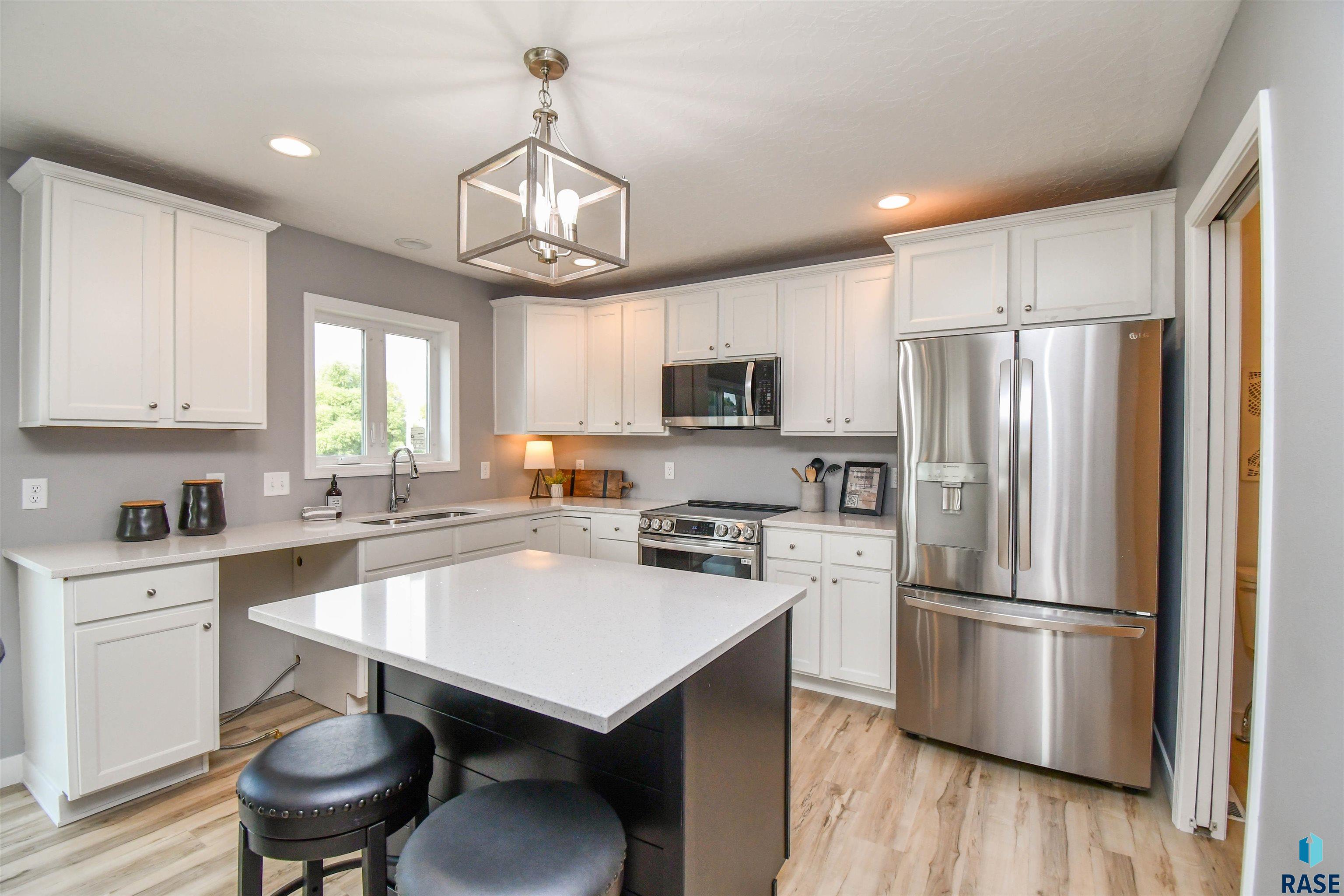 5320 E 28th Street, Sioux Falls, SD 57110 — photo 3