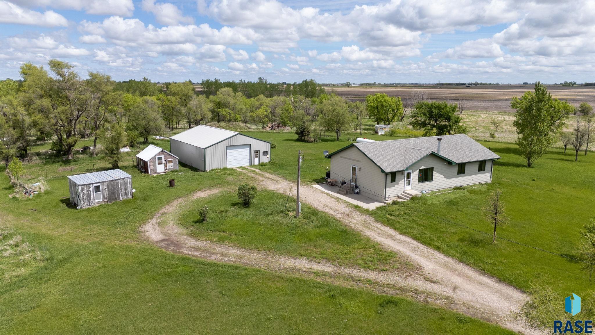 39240 210th Street, Huron, SD 57350 — photo 2