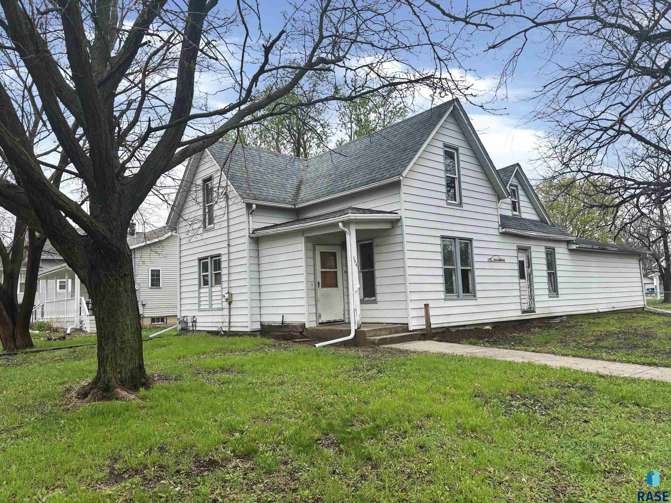 304 N Bartlett Street — photo