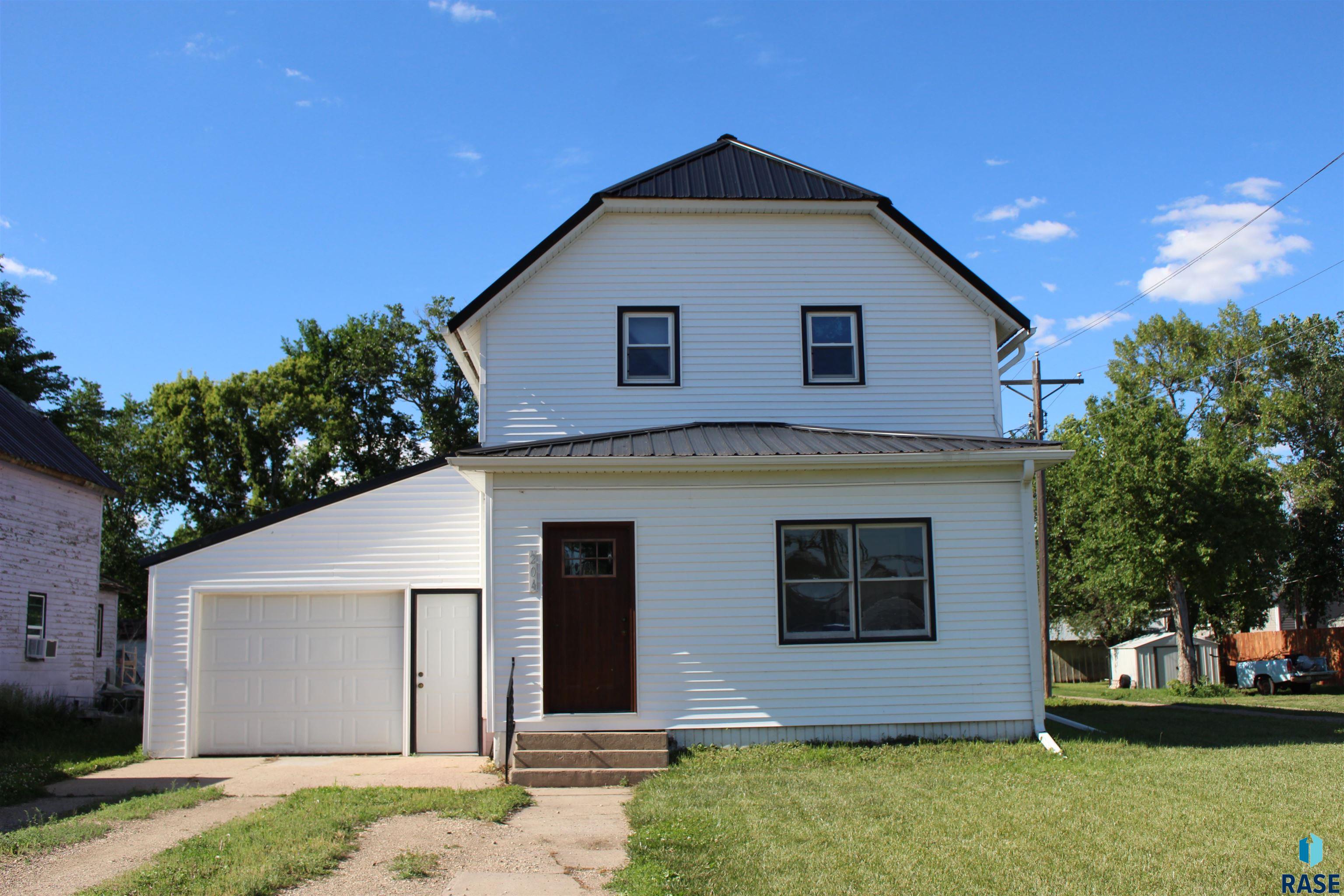 204 W Farmer Avenue — photo