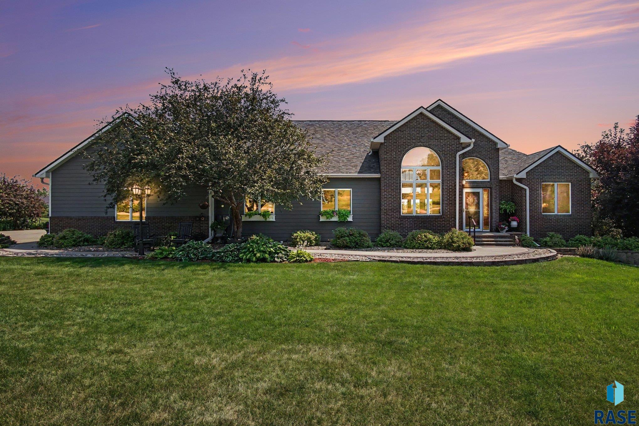48071 Sun Meadow Court — photo