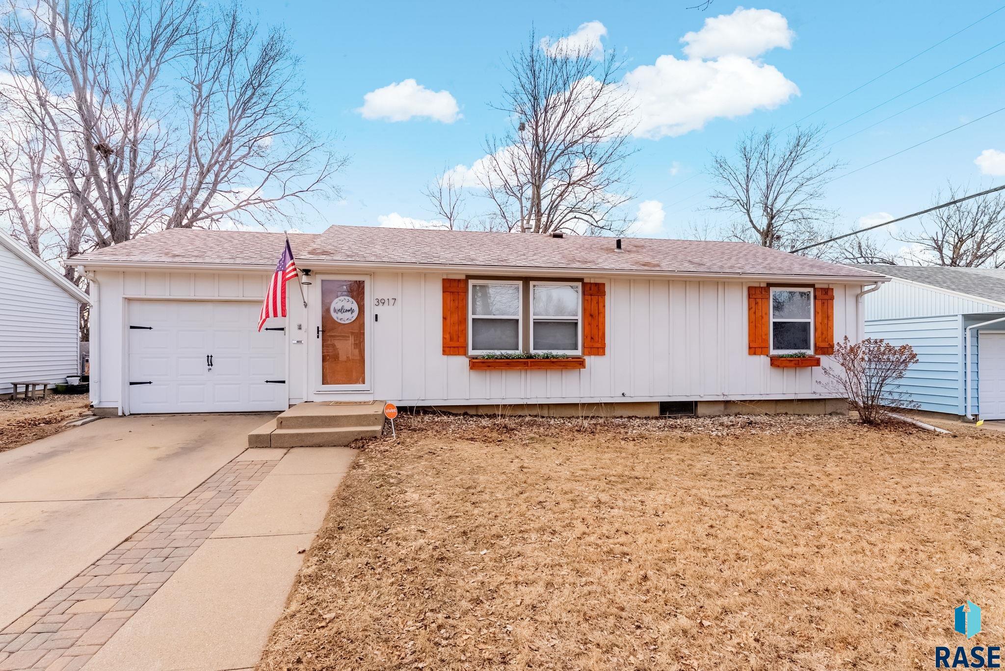 3917 E Claudette Drive — photo