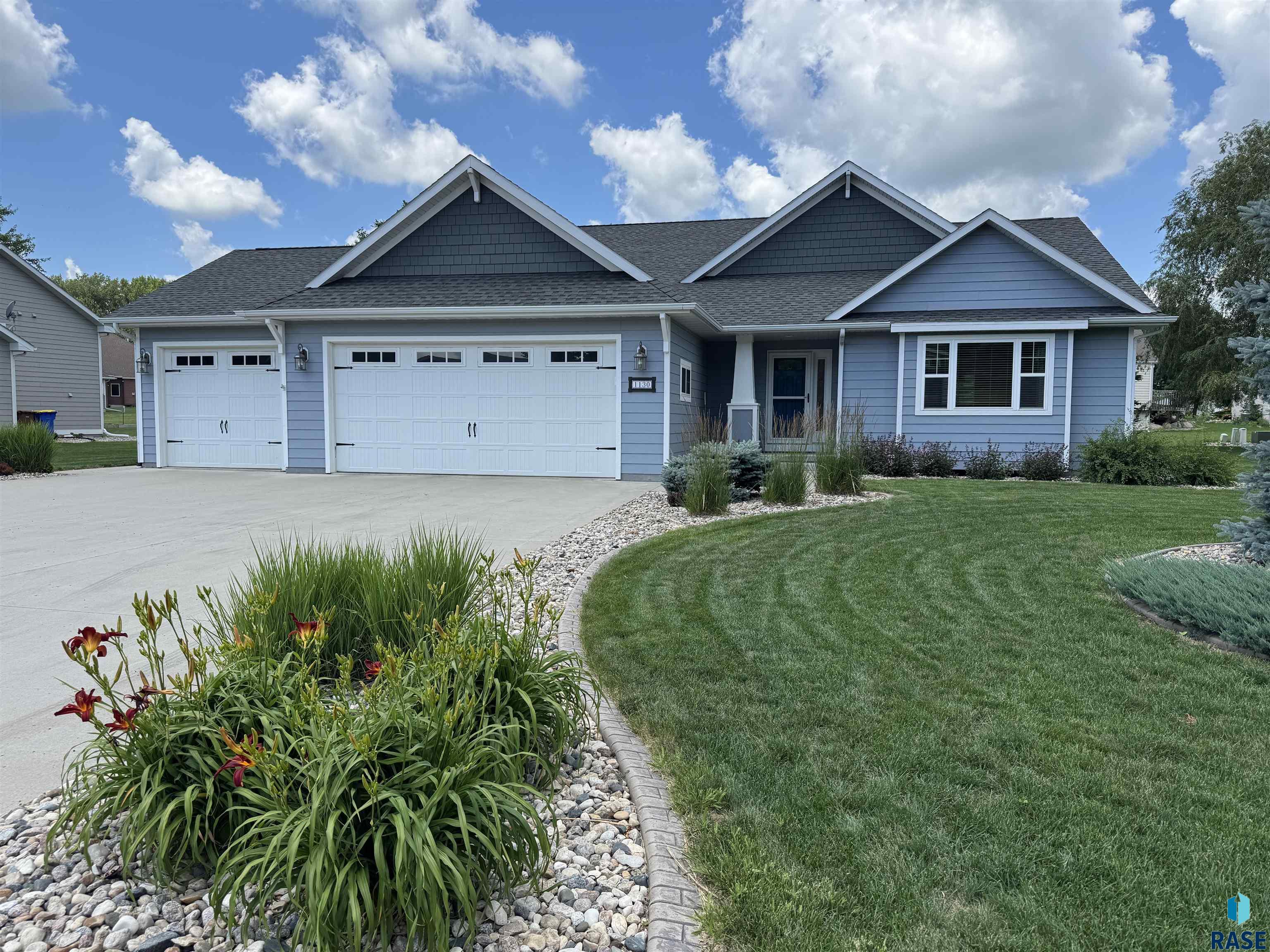 1130 Indian Hills Road — photo