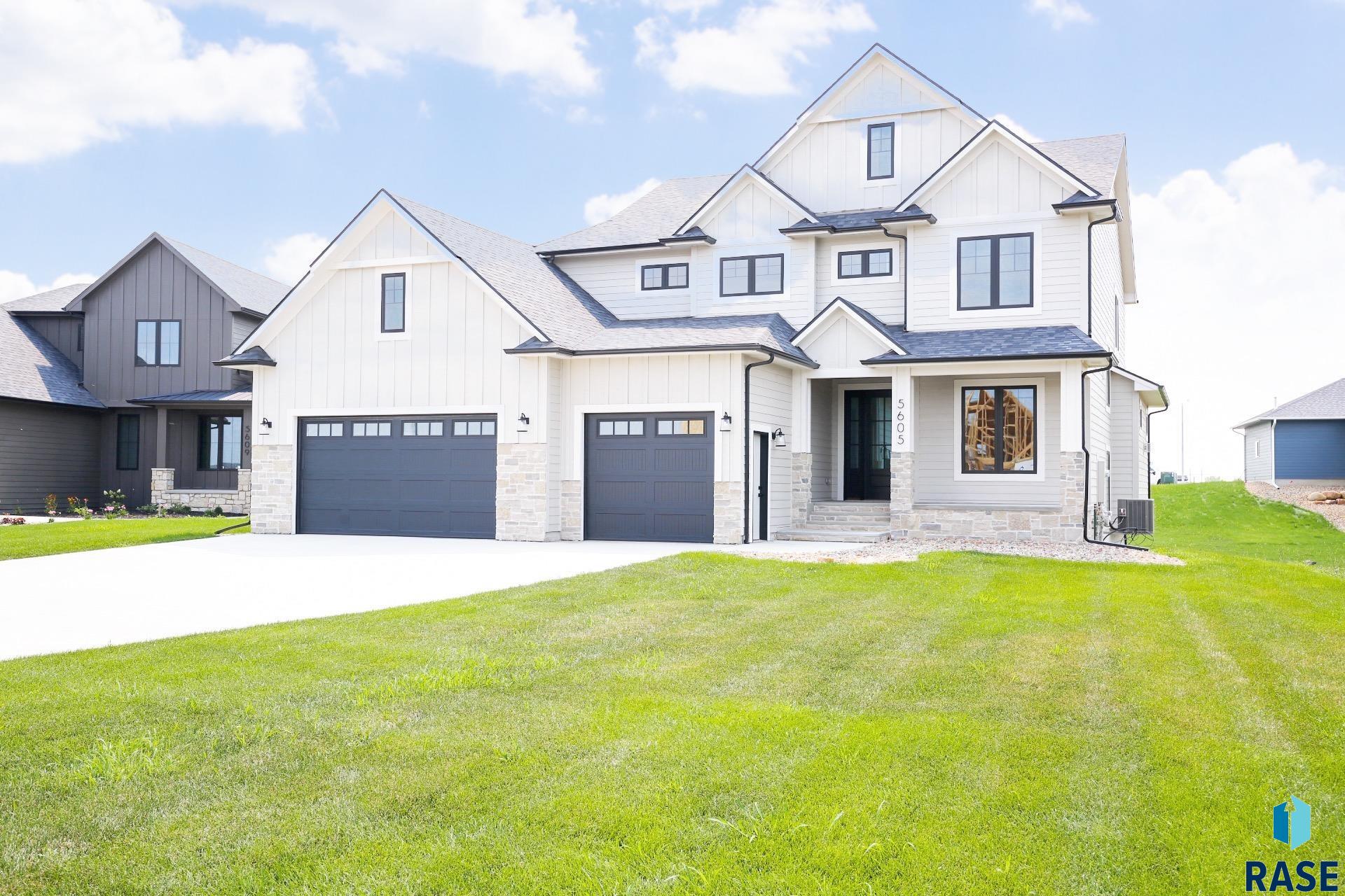 5605 E Canter Ridge Circle — photo