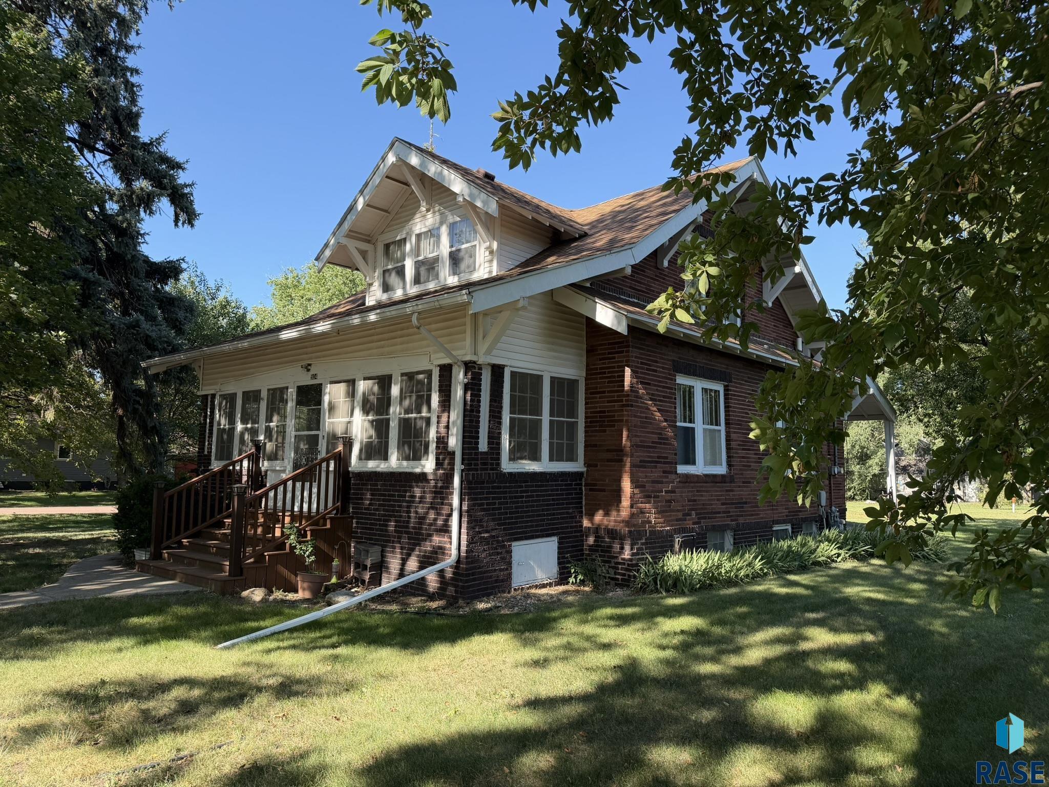 904 S Cherry Street — photo