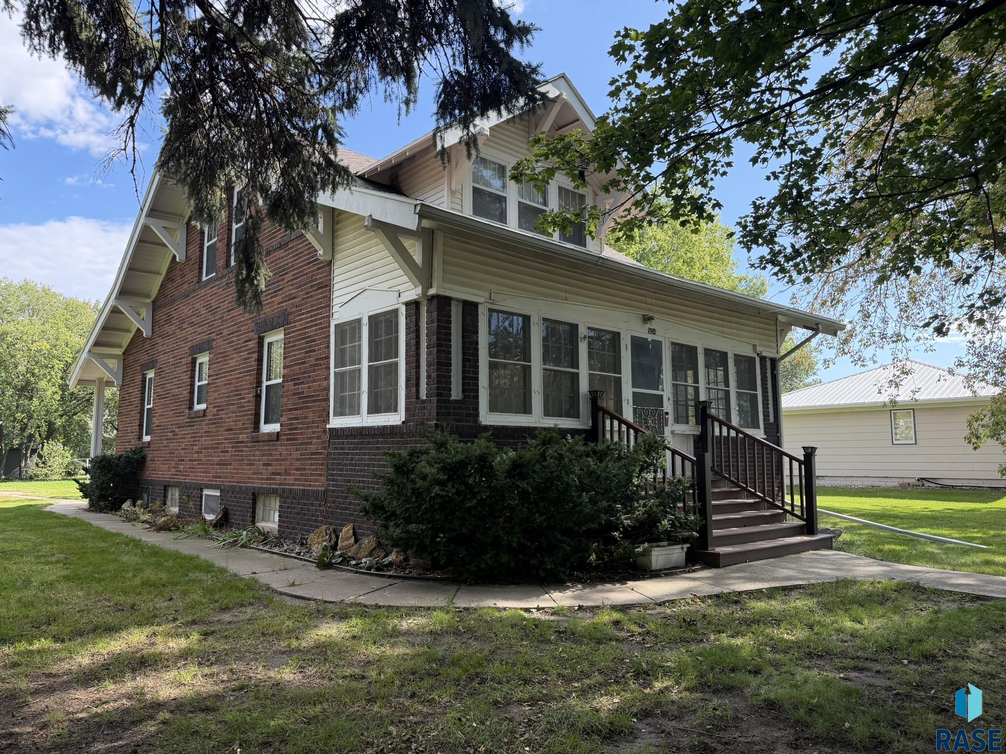 904 S Cherry Street, Freeman, SD 57029 — photo 3