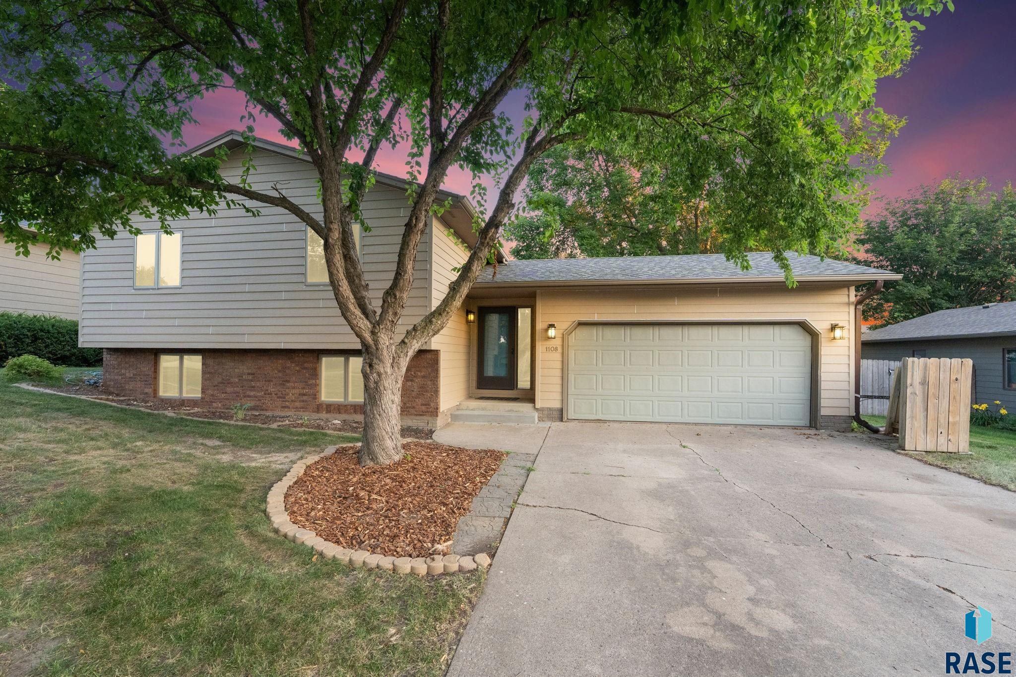 1108 E Dove Trail — photo