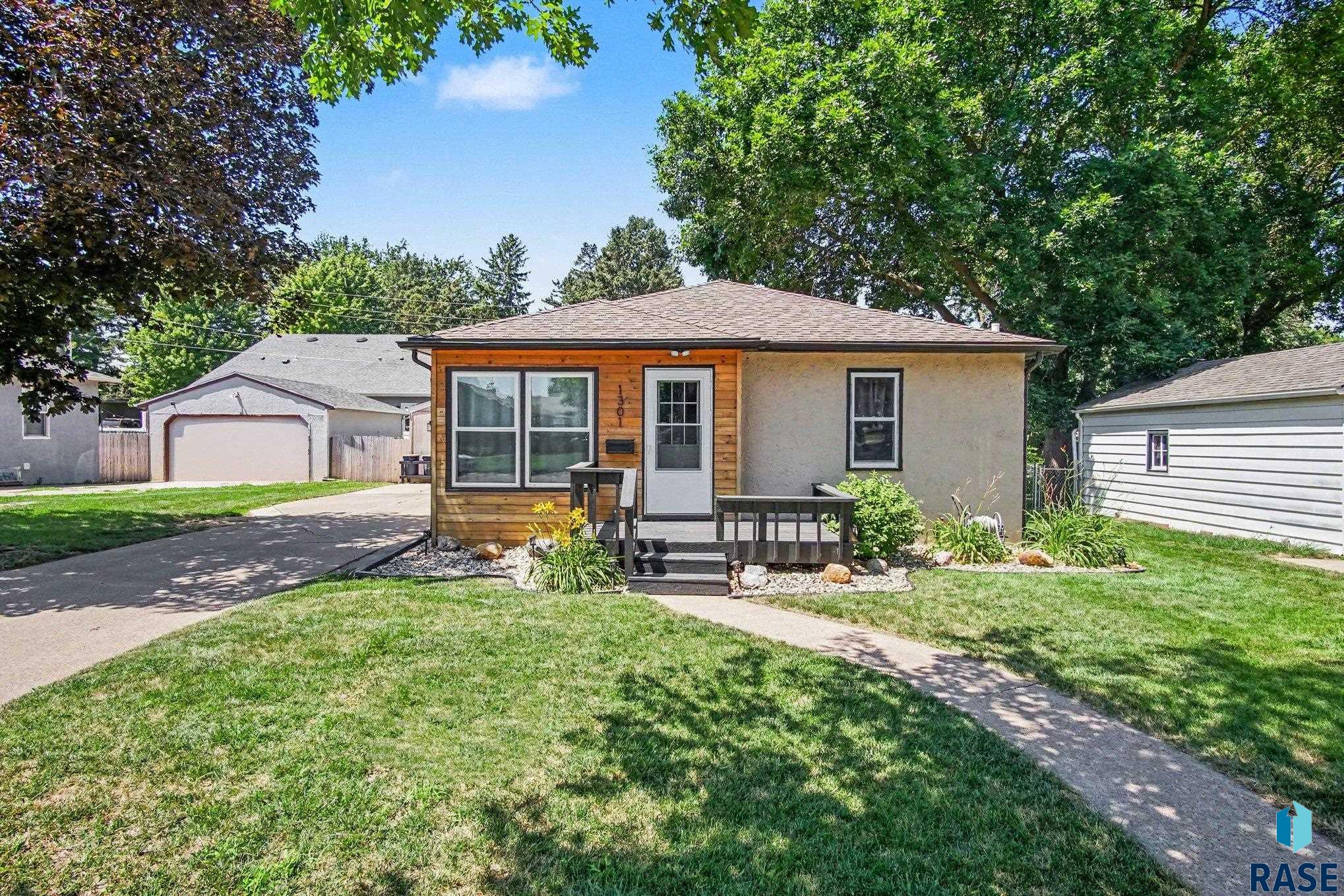 1301 S Gary Drive — photo