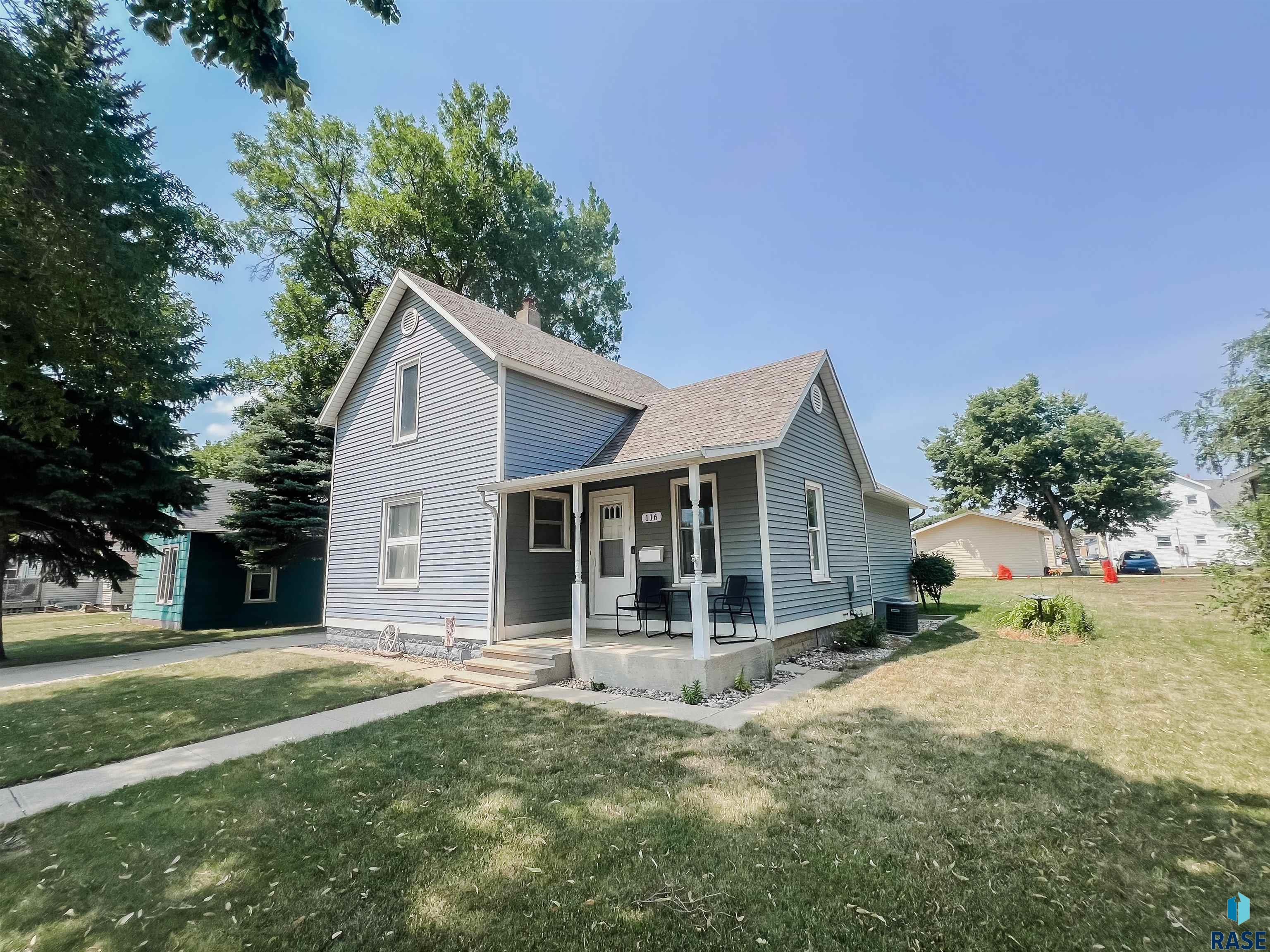 116 W Fletcher Street — photo