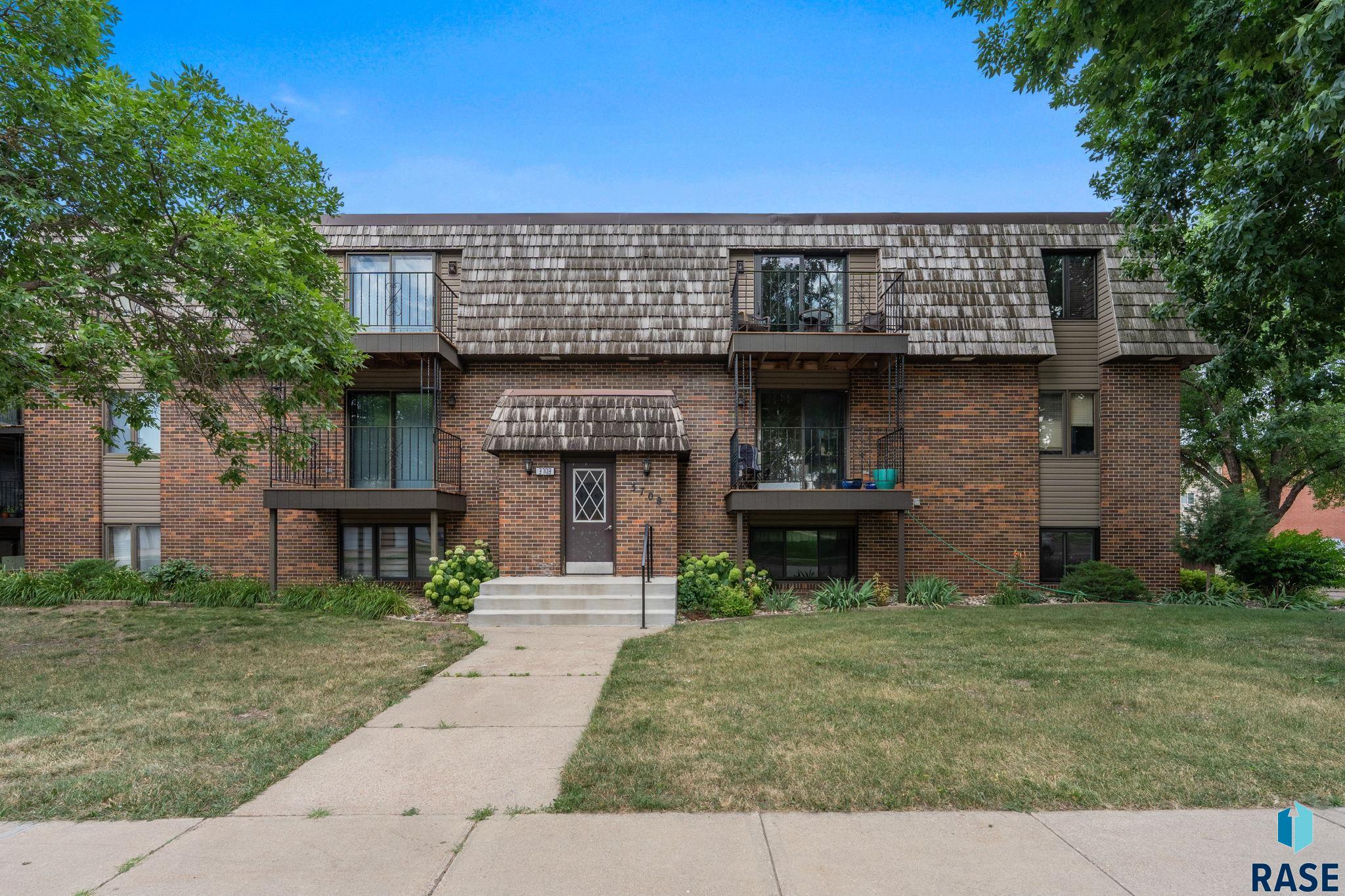 3708 S Terry Avenue 203 — photo