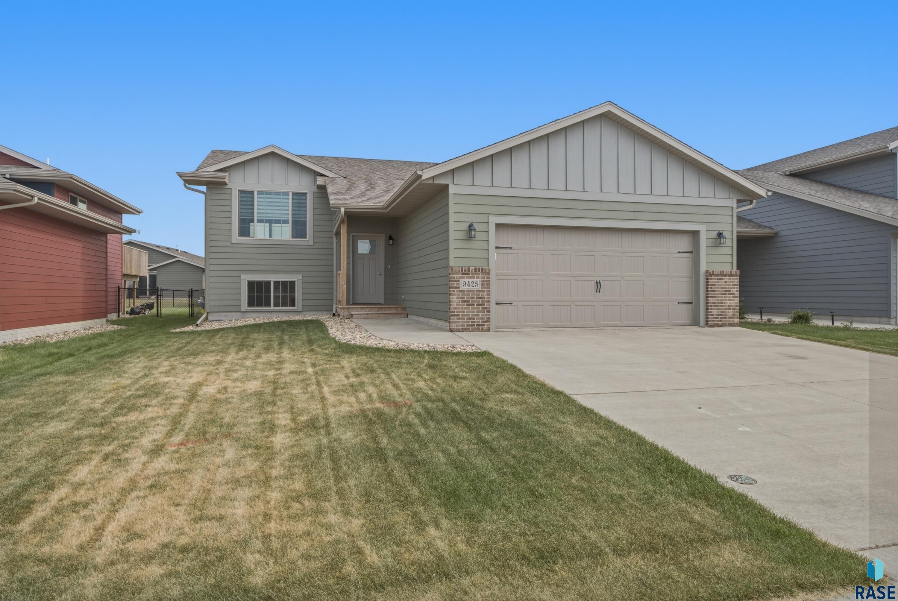 9425 W Liam Street — photo