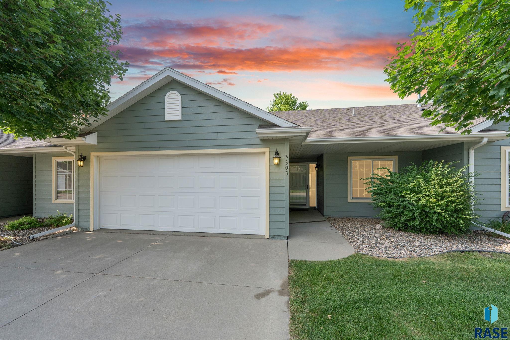 5303 W Eucalyptus Place — photo