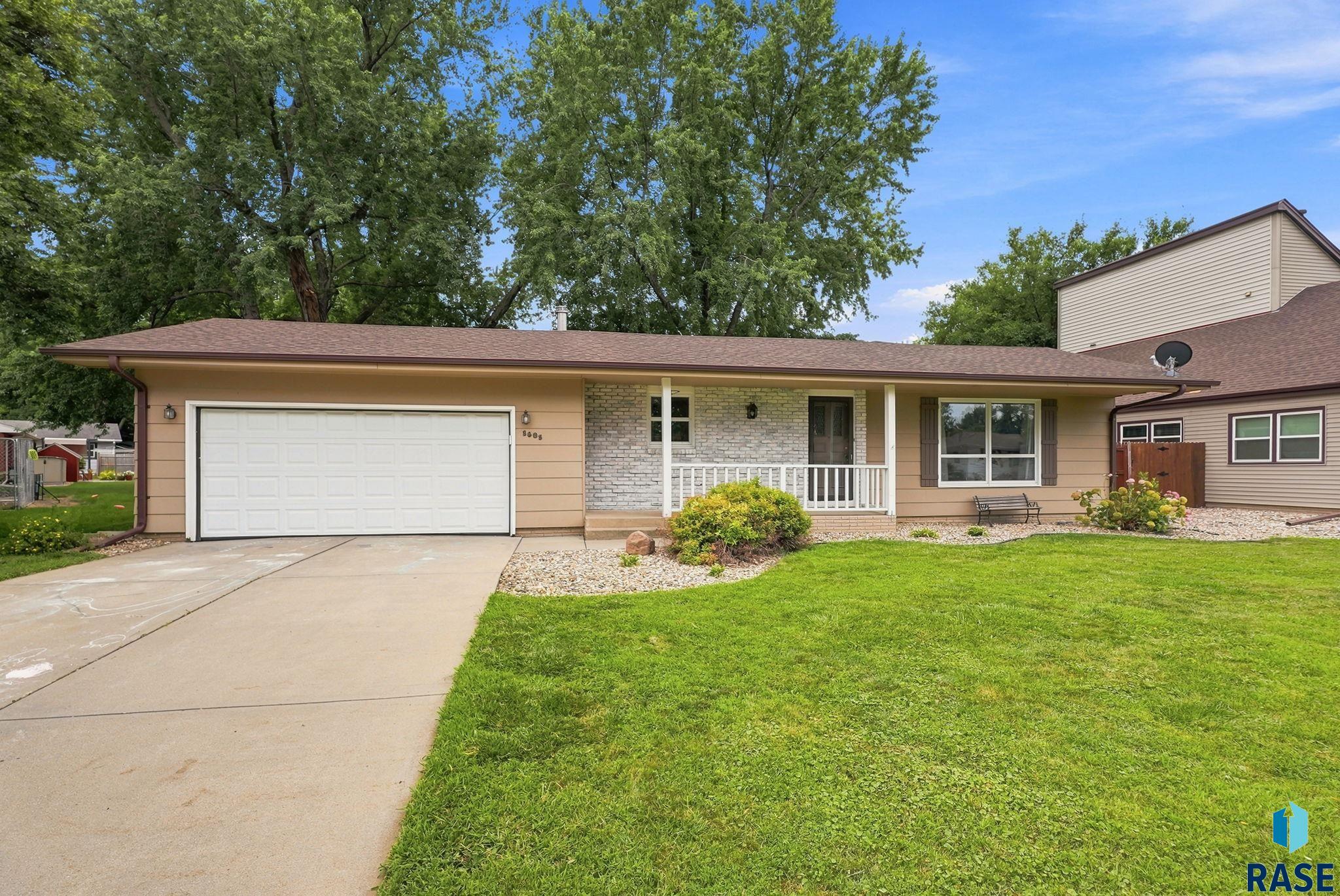1605 E Crestview Drive, Sioux Falls, SD 57103 — photo 3