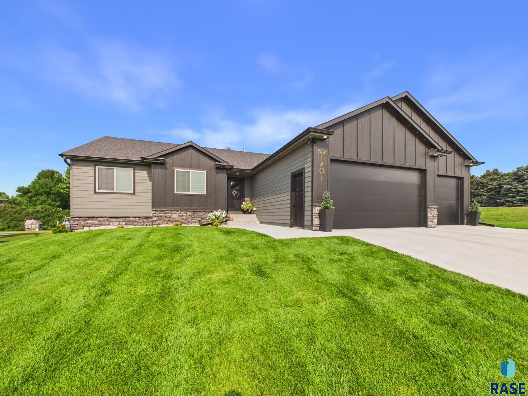 1801 S Firefly Drive — photo