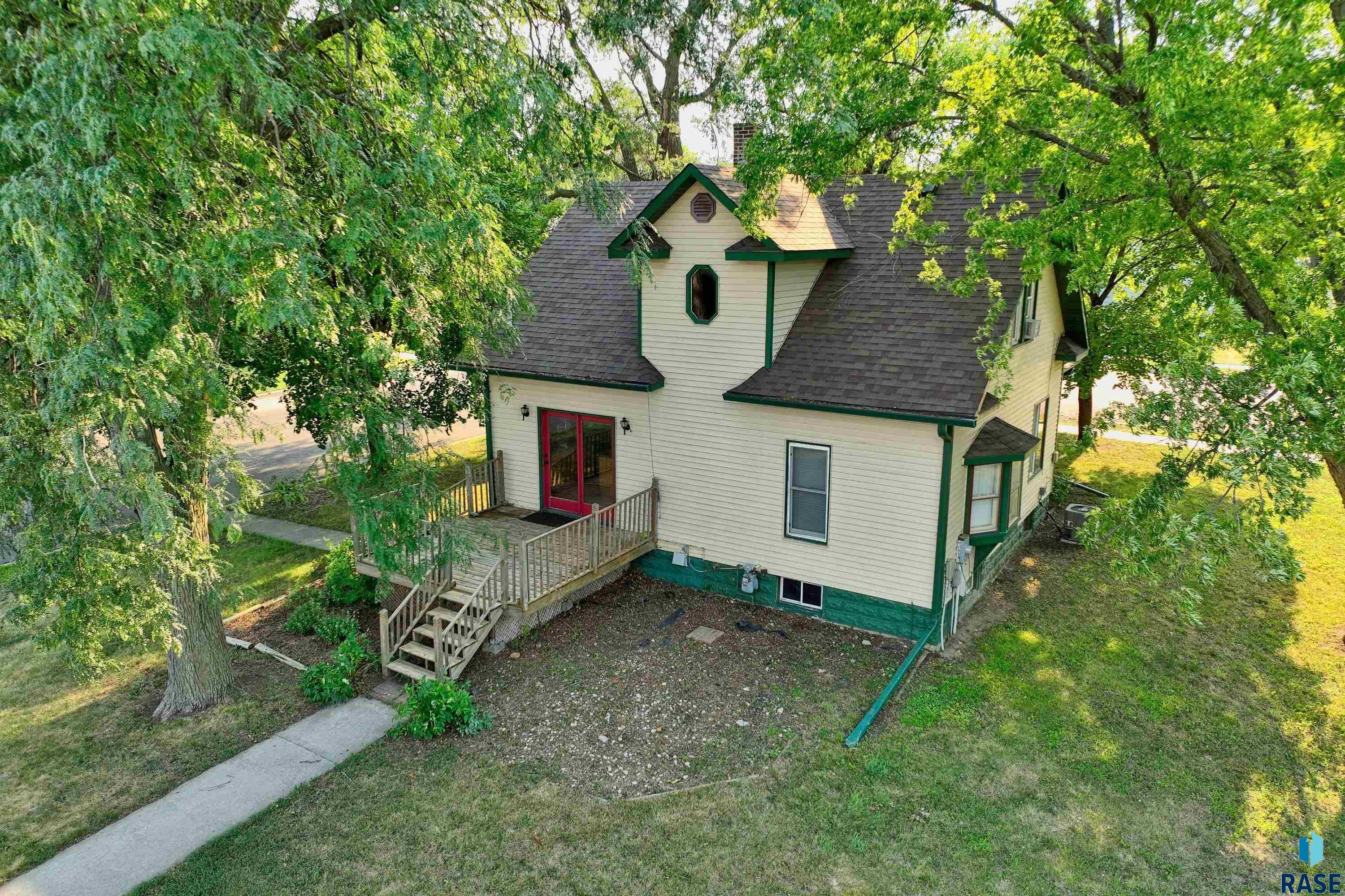 1120 S Duff Street, Mitchell, SD 57301 — photo 3