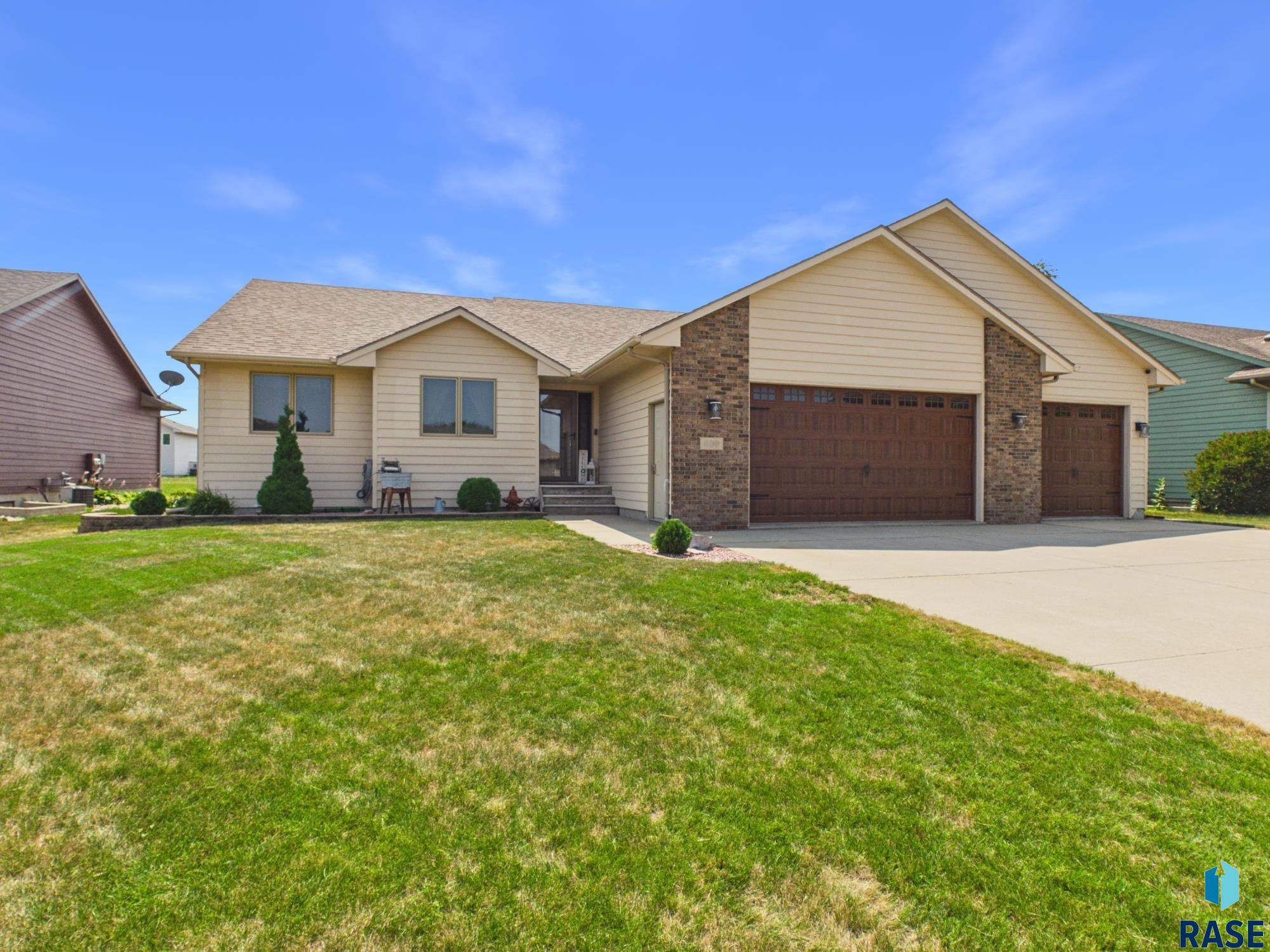 809 E Leslie Drive — photo