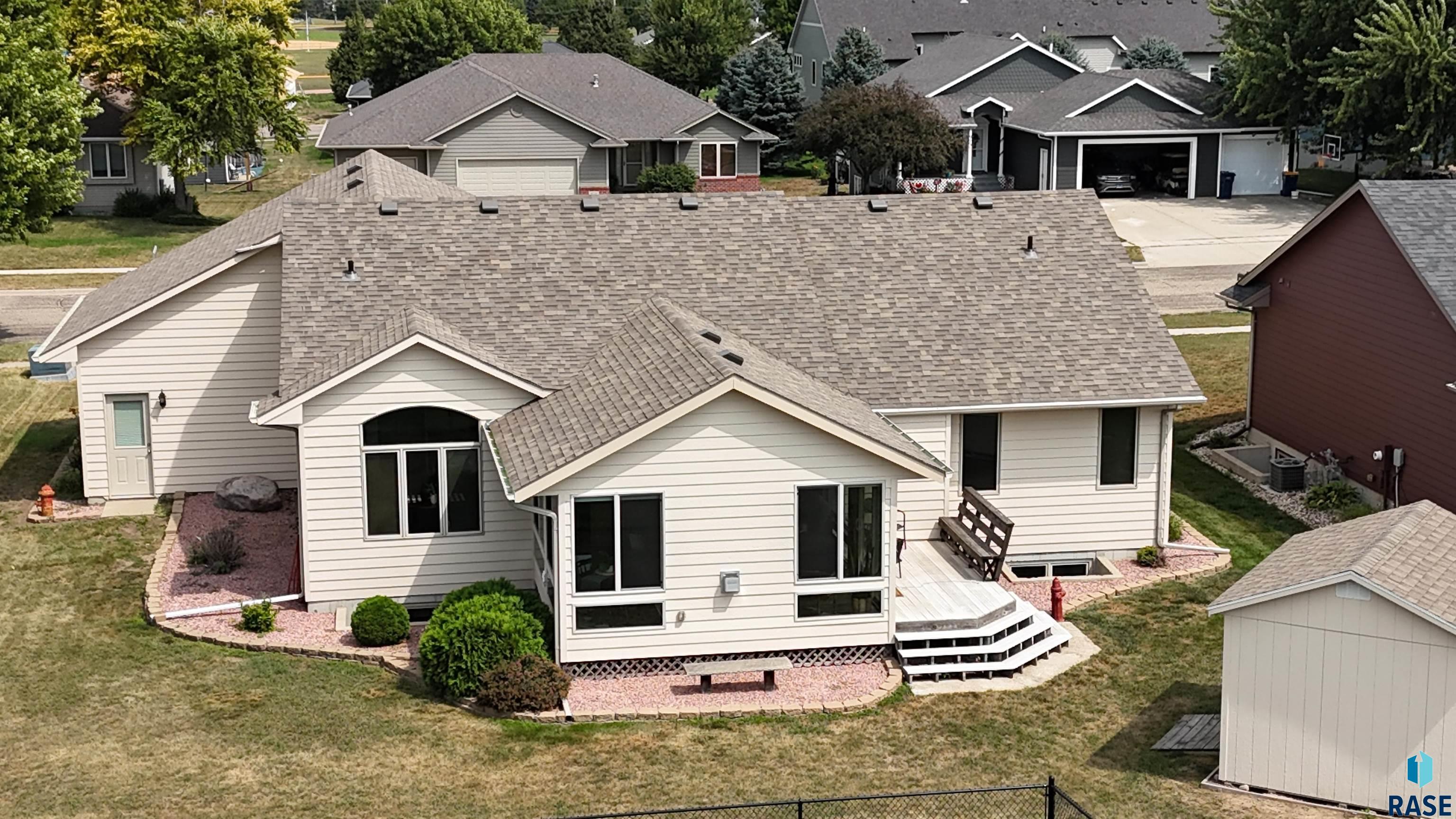 809 E Leslie Drive, Garretson, SD 57030 — photo 3