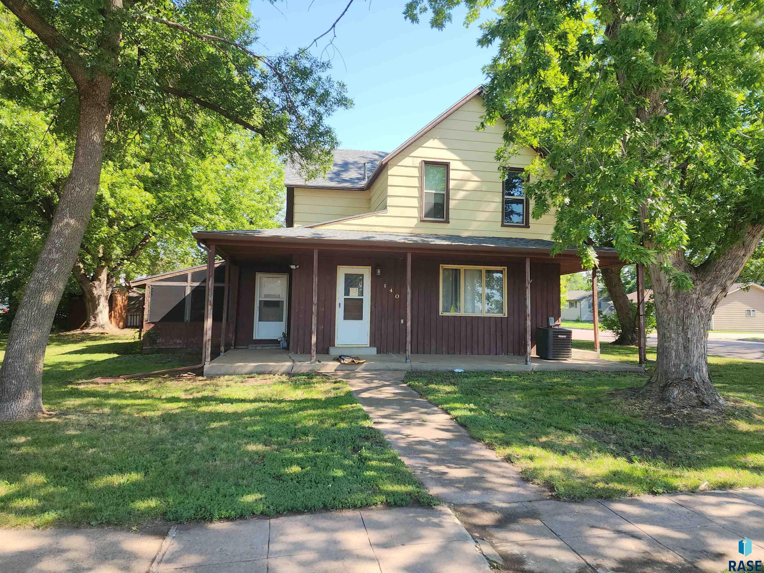 140 E Lincoln Avenue — photo
