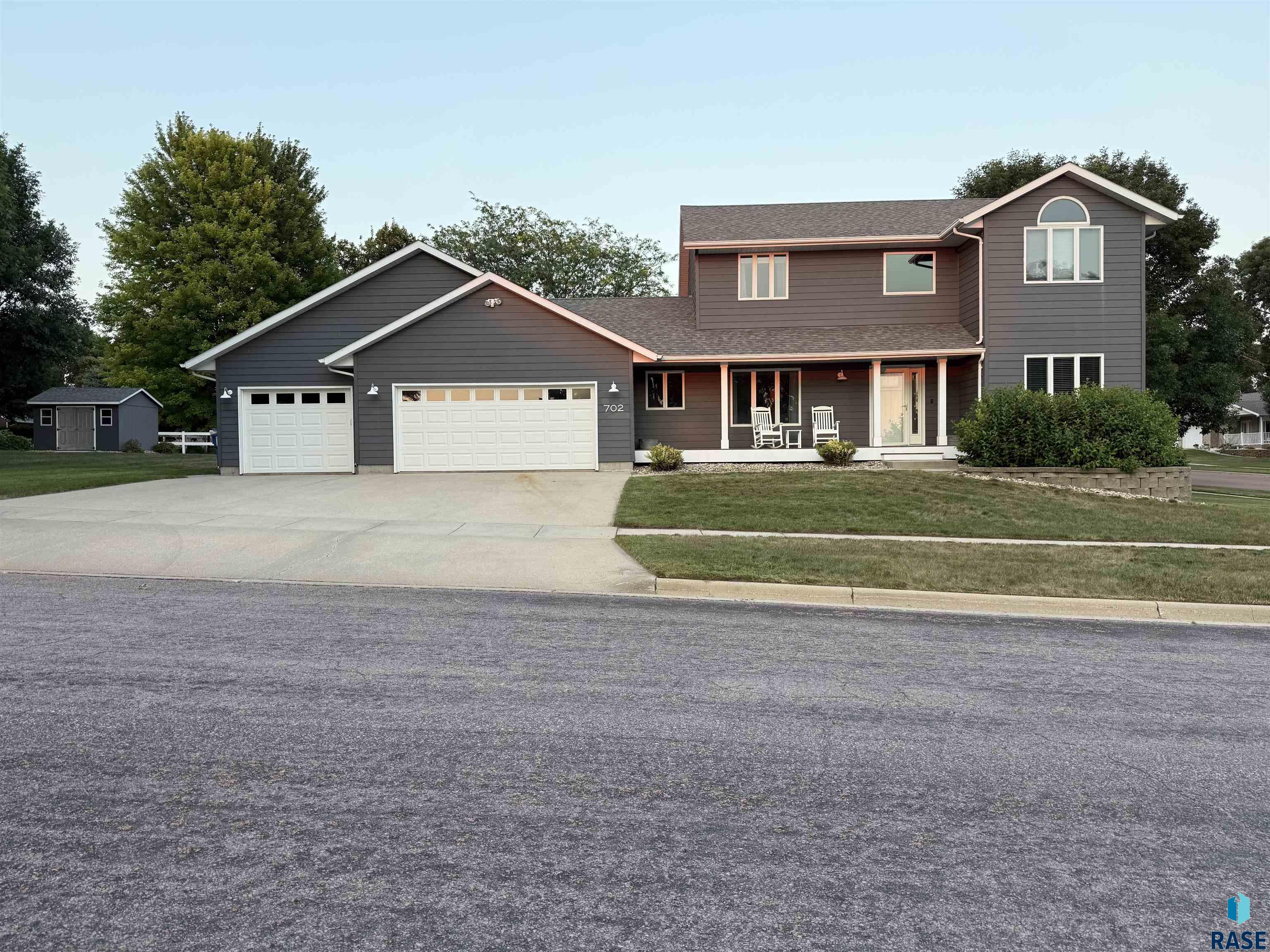 702 Westview Drive — photo