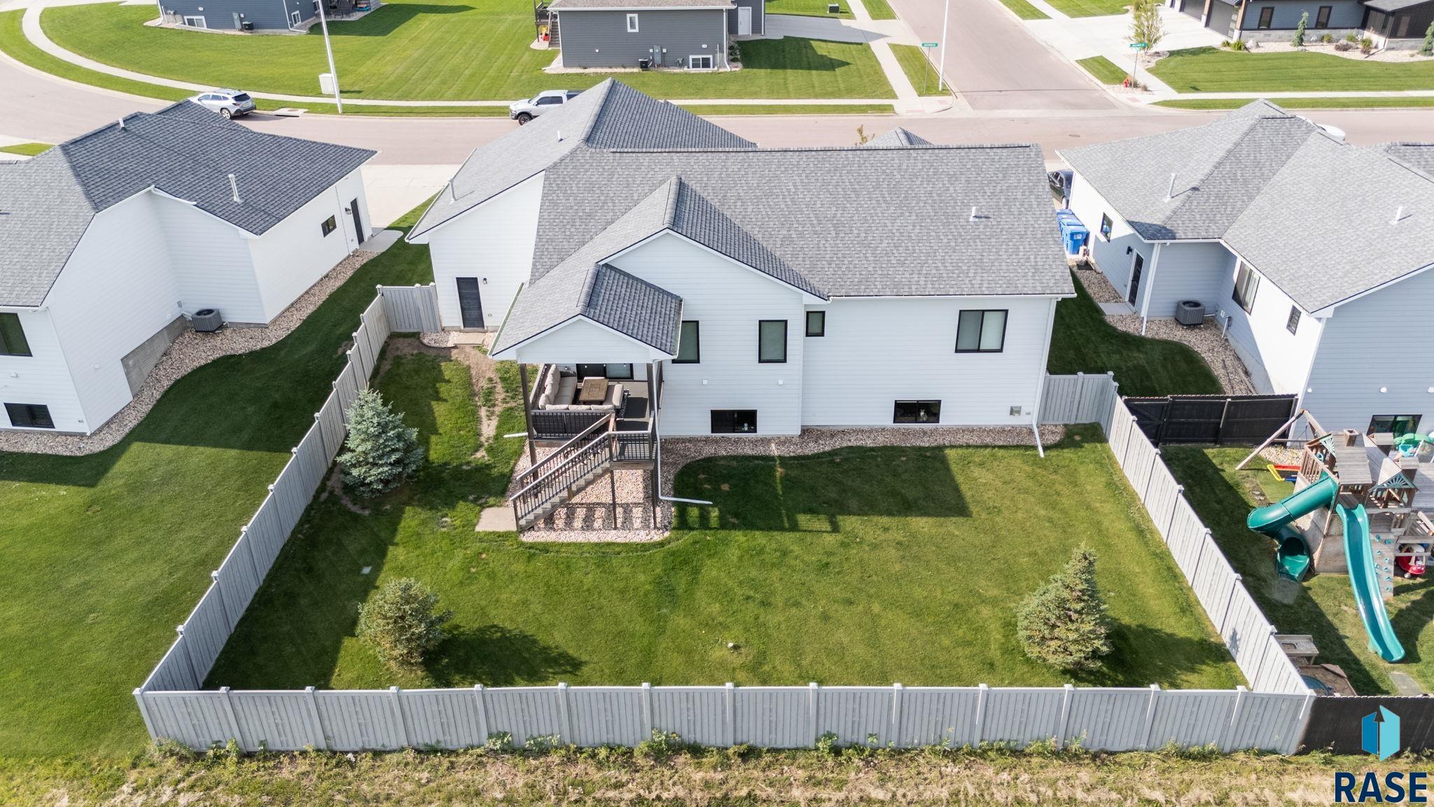 2301 E Mary Moore Drive, Tea, SD 57064 — photo 3
