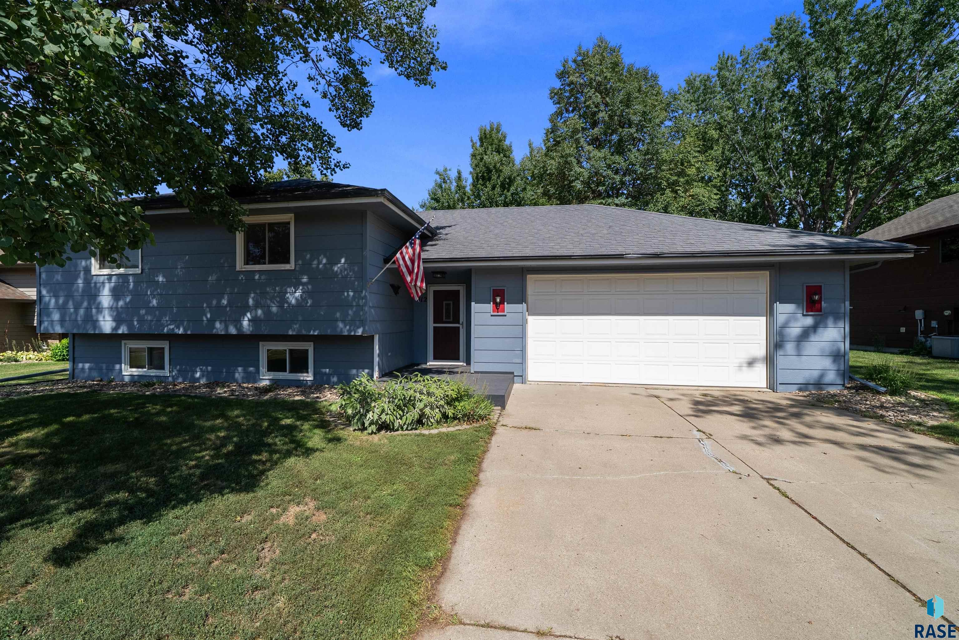 412 N Needles Drive — photo