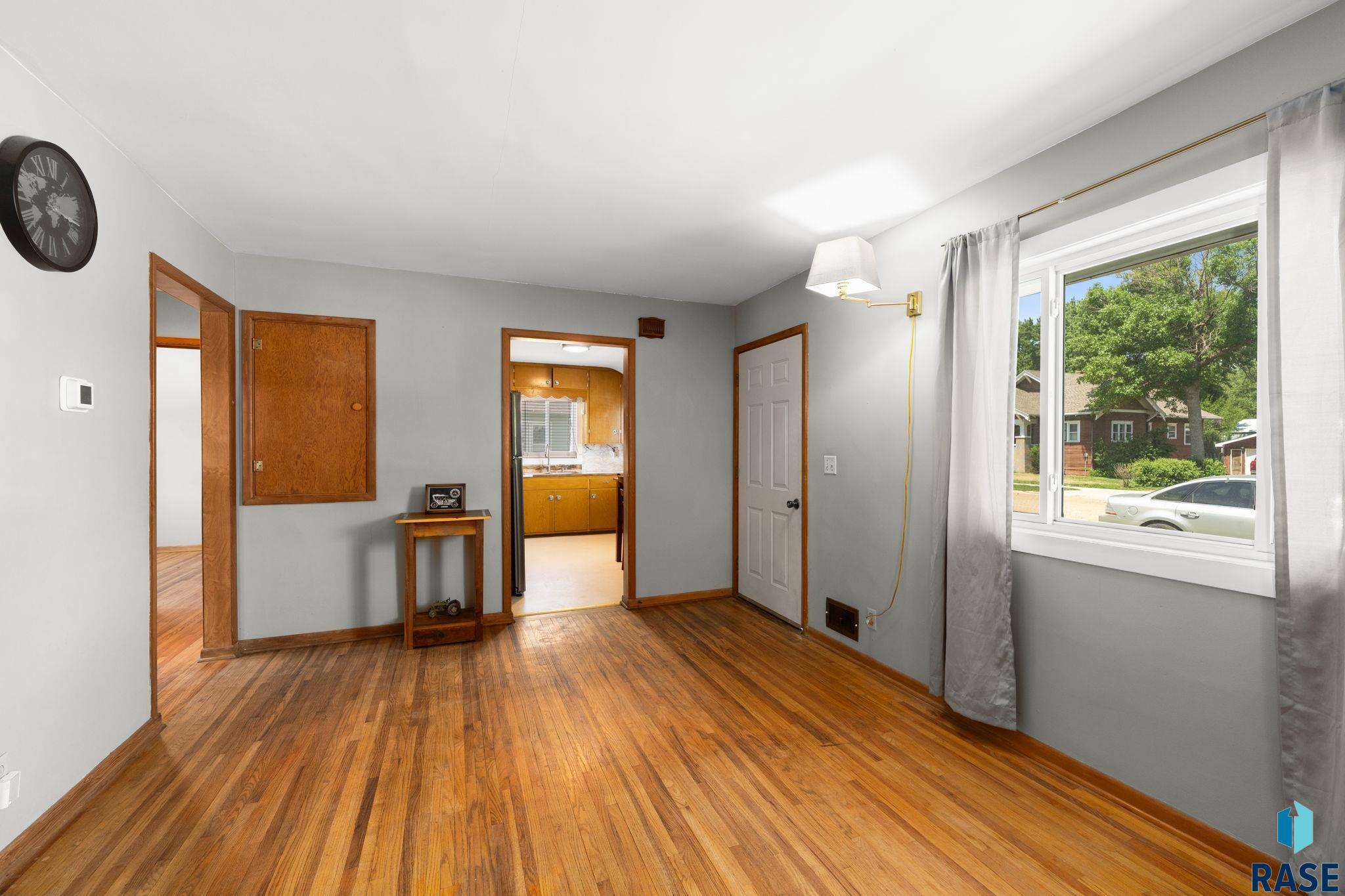 276 E 3rd Street, Parker, SD 57053 — photo 3