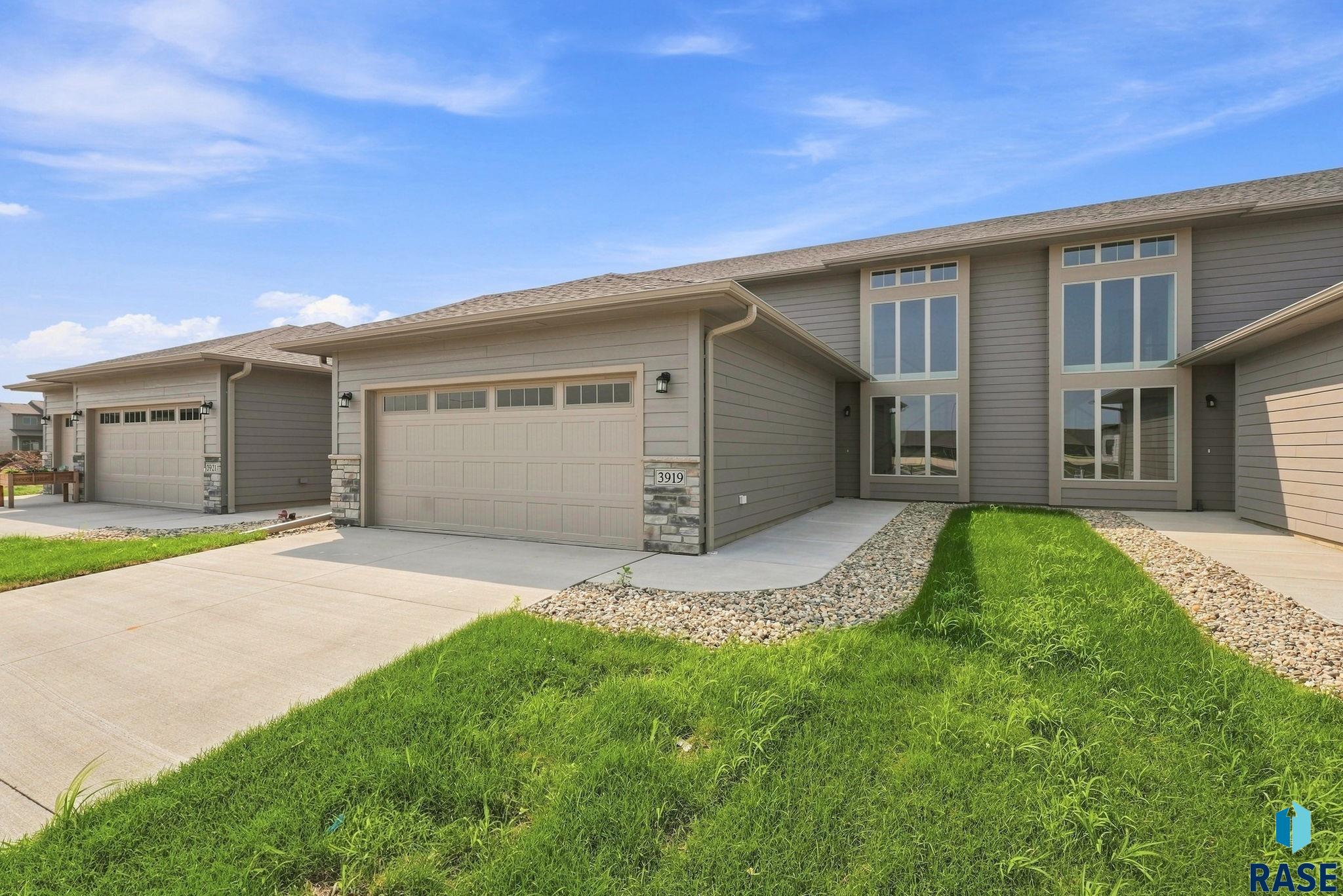 3919 E Iron Bridge Place — photo