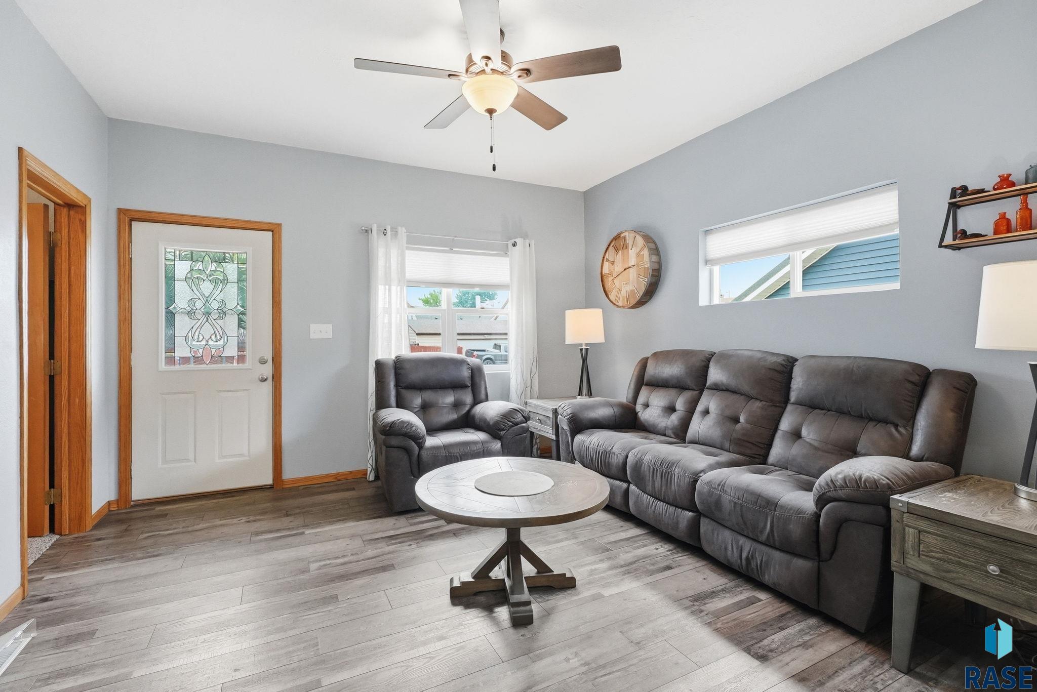 1402 E 9th Street, Sioux Falls, SD 57103 — photo 3