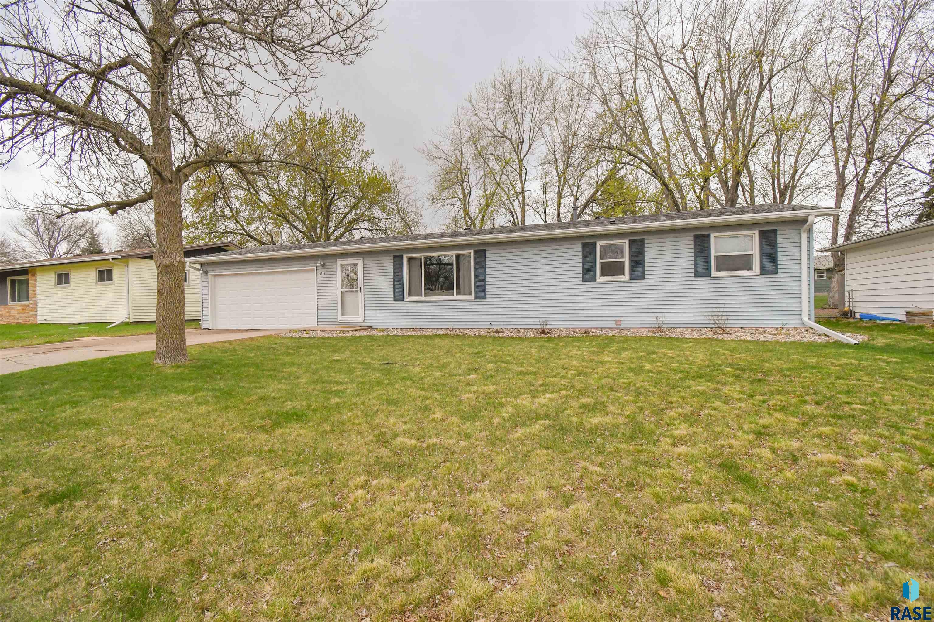 217 N Needles Drive — photo