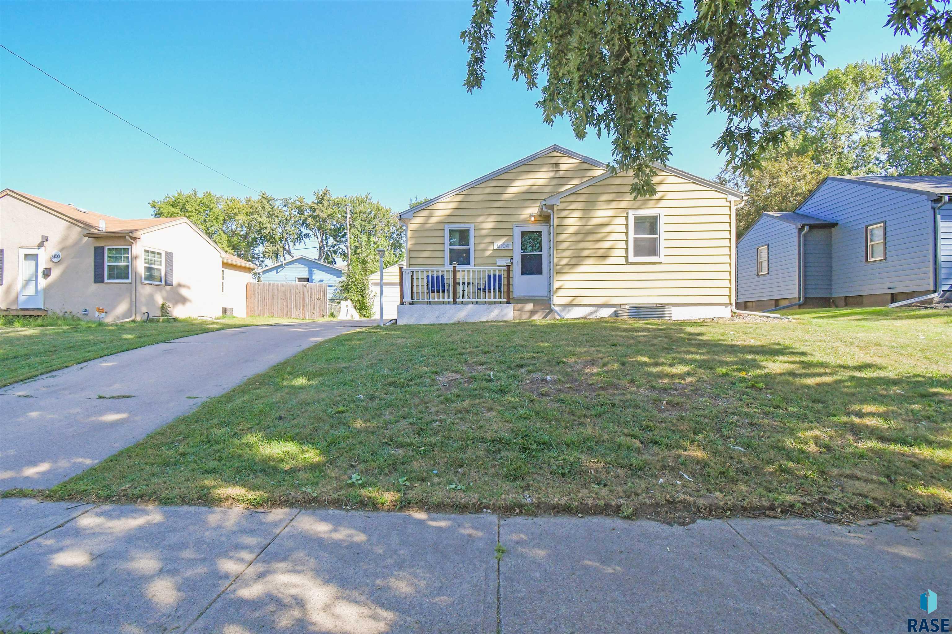 3104 E Claudette Drive — photo