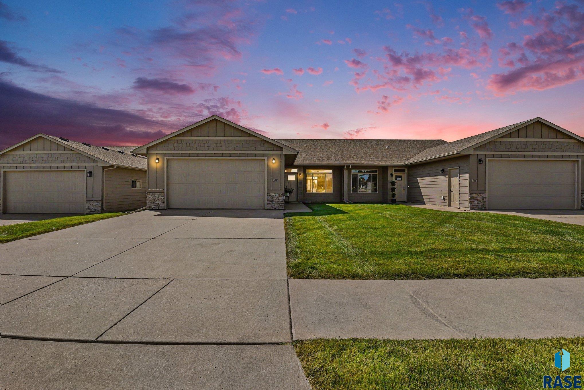 3515 E Bison Trail — photo