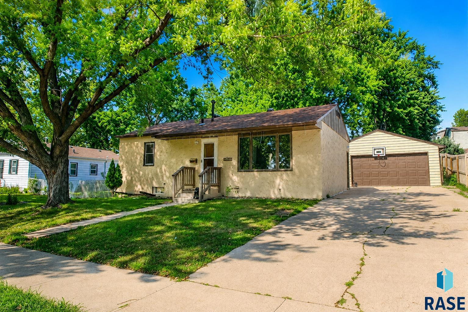 3504 E Claudette Drive — photo