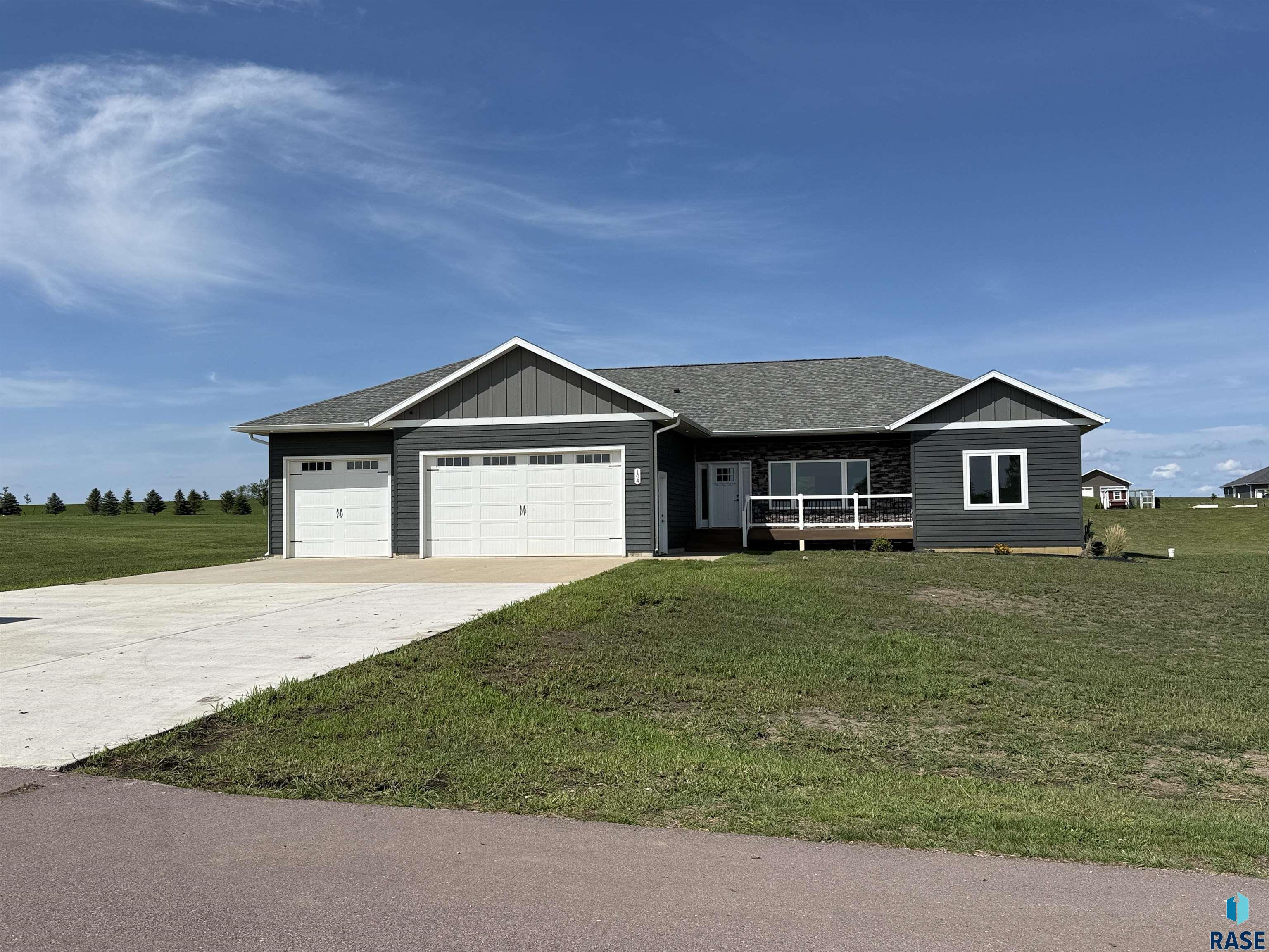 104 Caleb Court, Parker, SD 57053 — photo 2