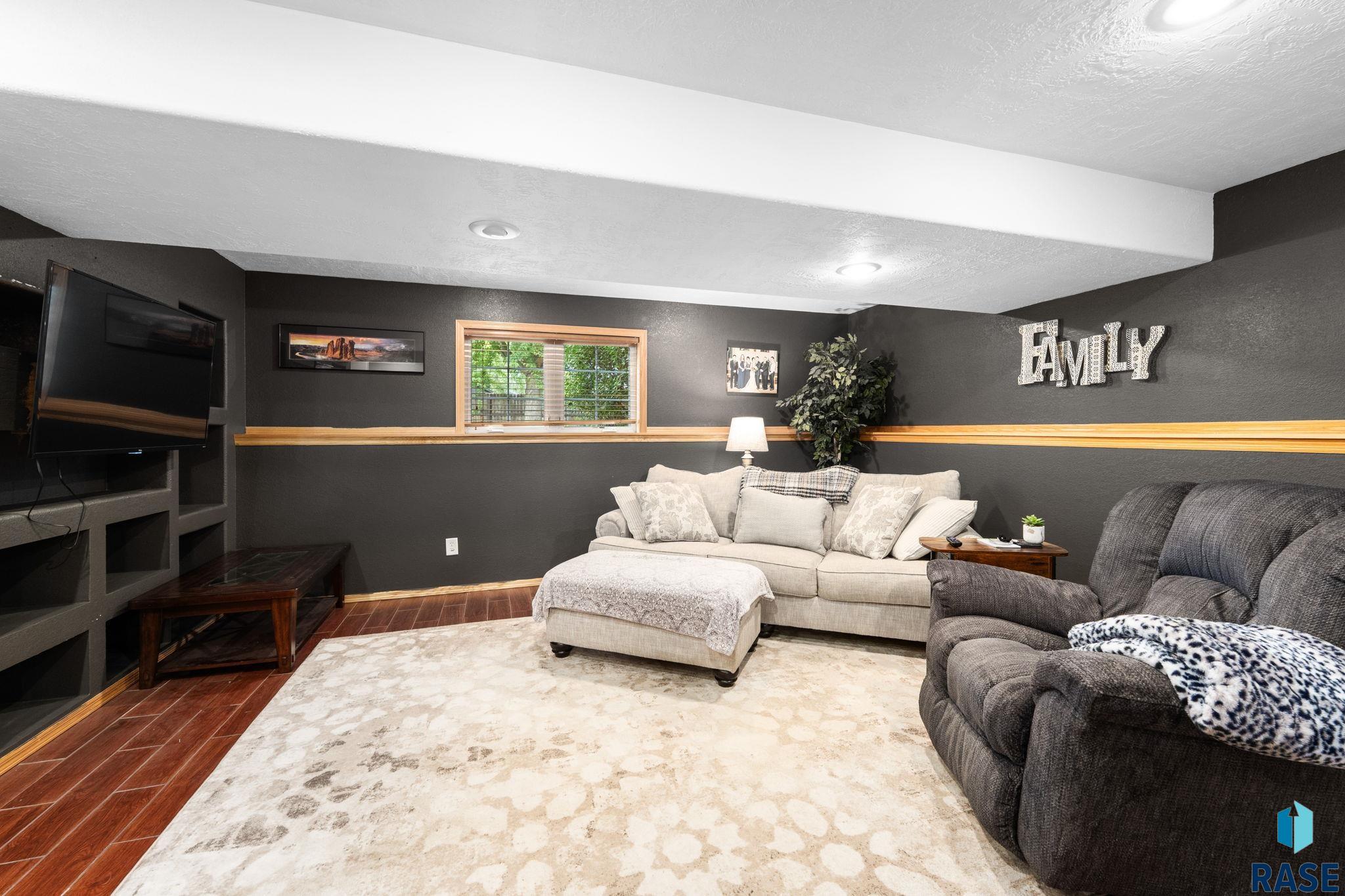 940 E Ryan Drive, Tea, SD 57064 — photo 2